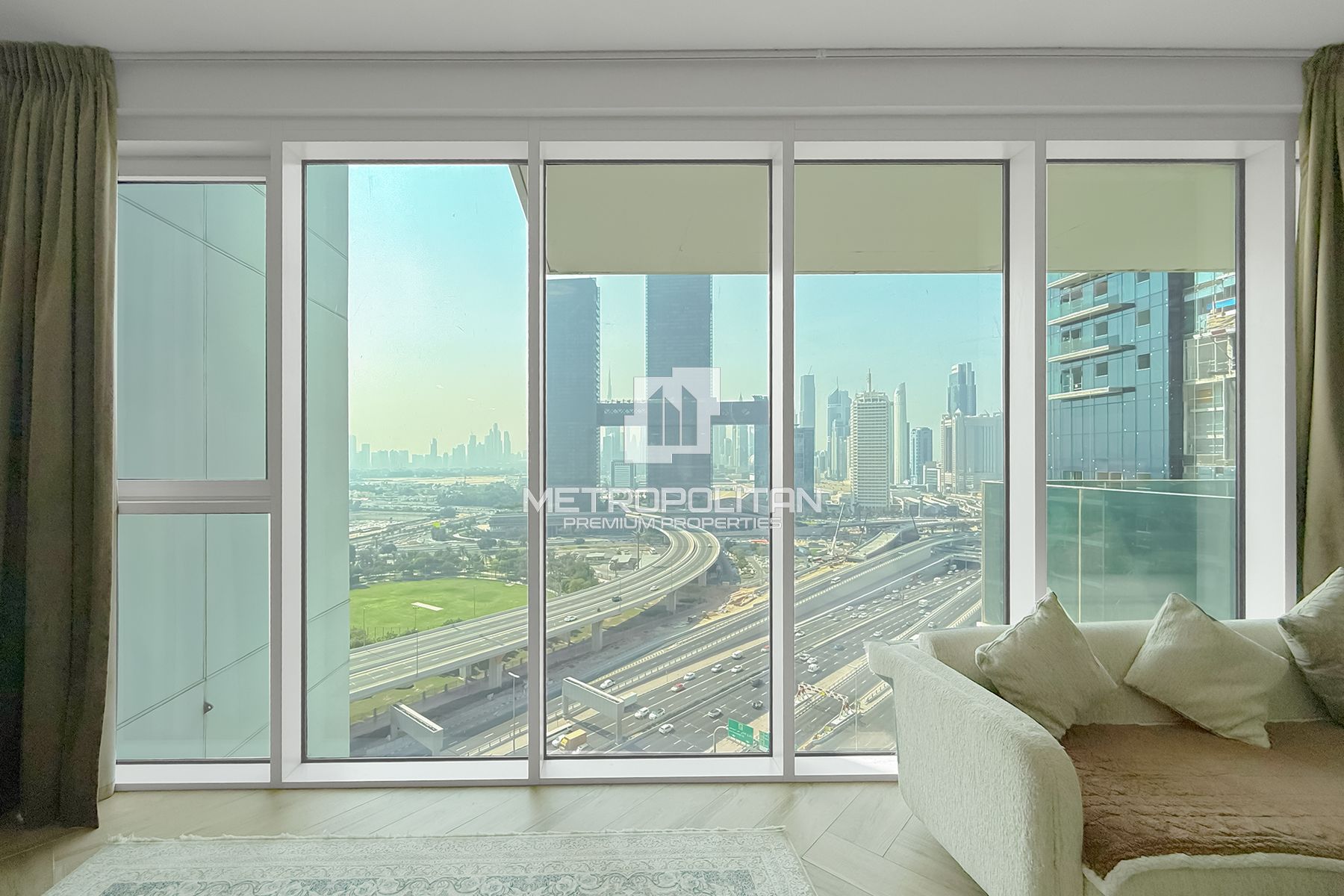 2 Bed | Burj and One Zaabeel Views | Vacant photo-8