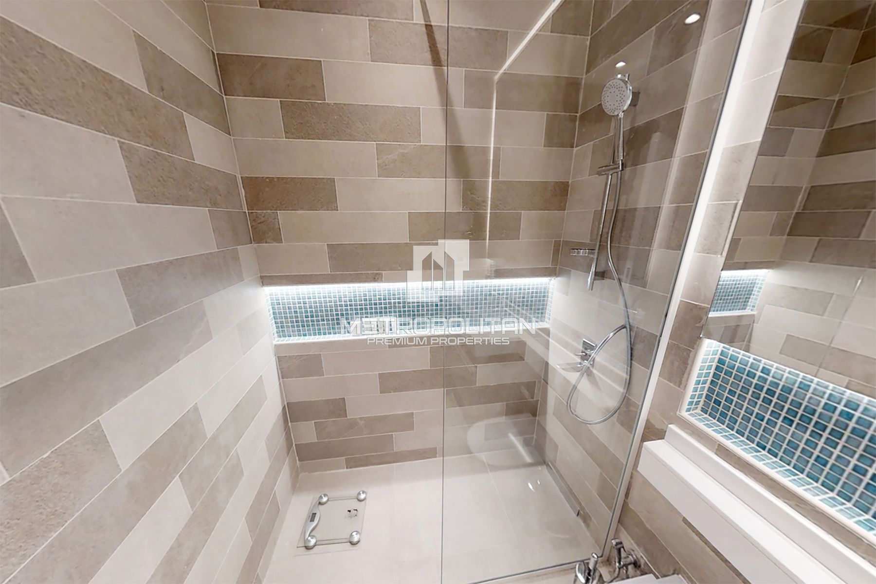 Luxury Studio Hotel Room | Great Investment photo-1