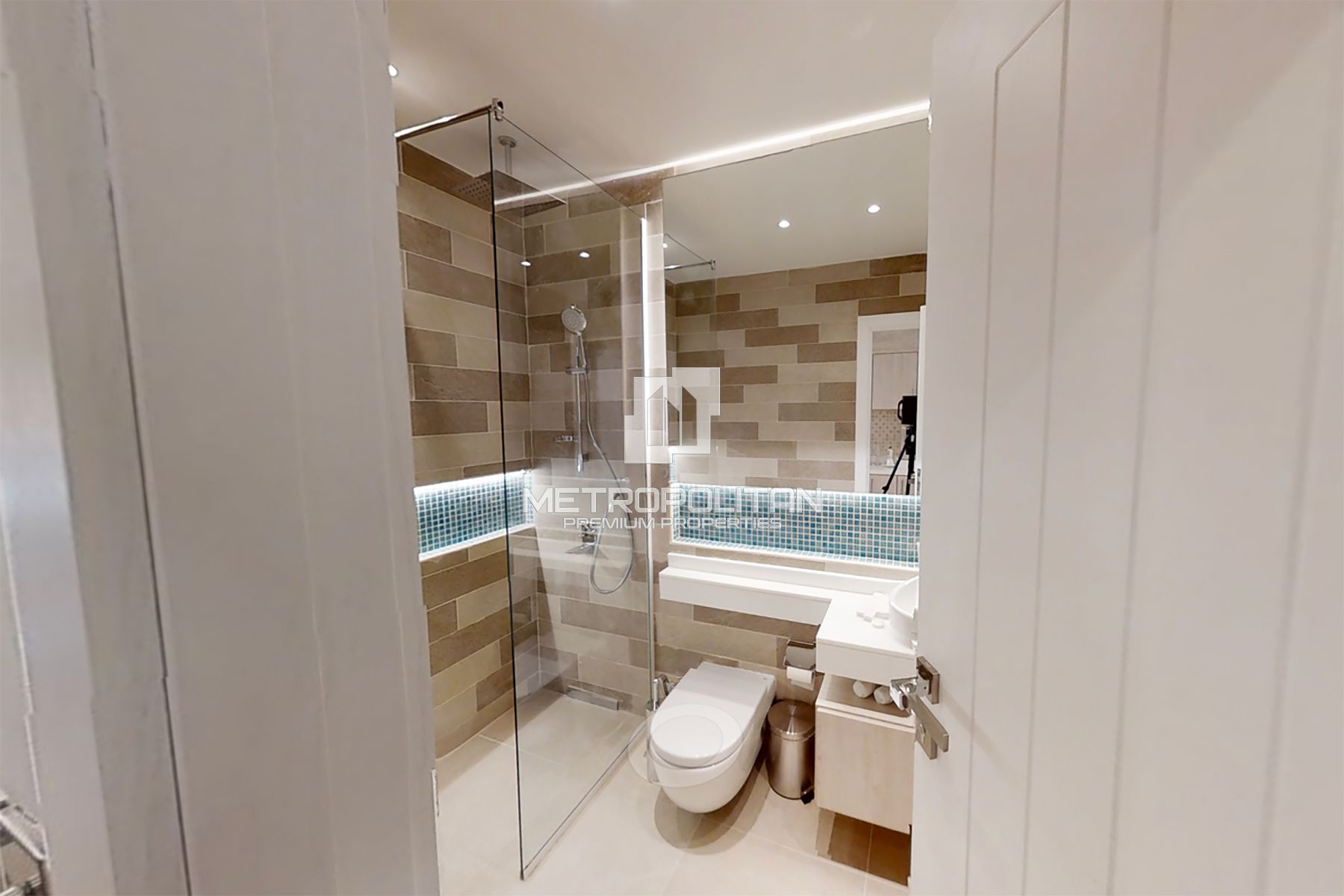 Luxury Studio Hotel Room | Great Investment photo-13