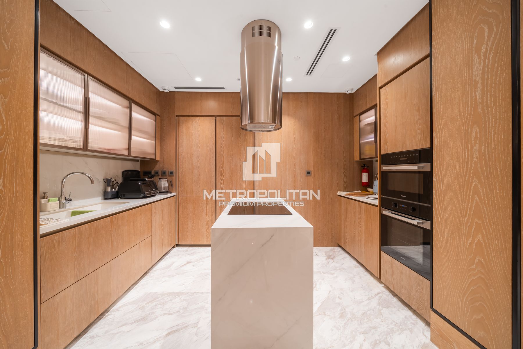 Fully Upgraded | Waldorf Astoria | Corner Unit