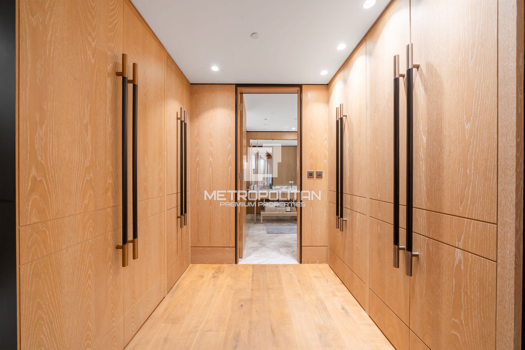 Fully Upgraded | Waldorf Astoria | Corner Unit