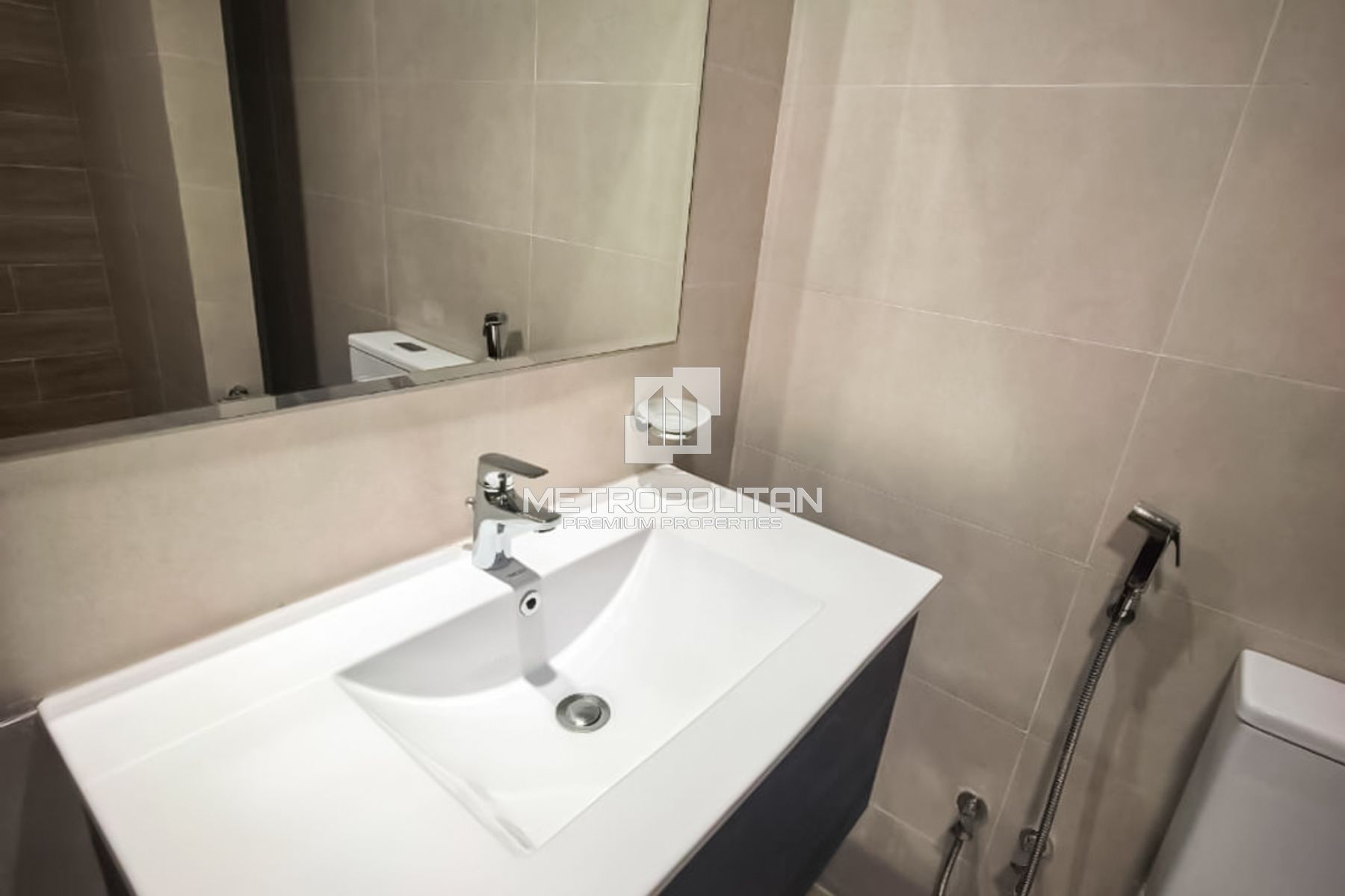 Below OP Price | Pool View | Spacious