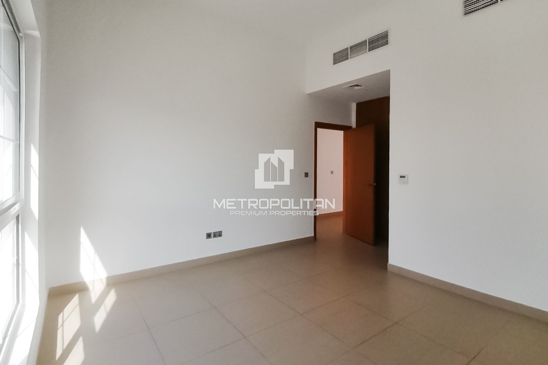 4BR Villa for Sale in Nad Al Sheba – MPS-42423 photo-11