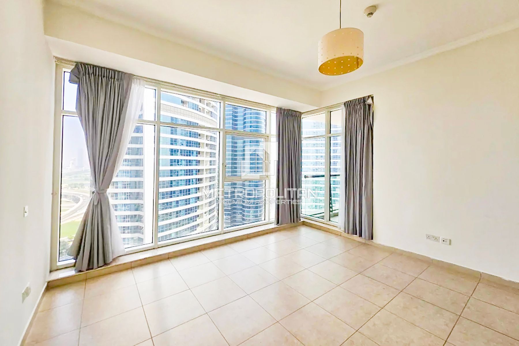 2BR Apartment for Sale in Jumeirah Lake Towers – MPS-42500