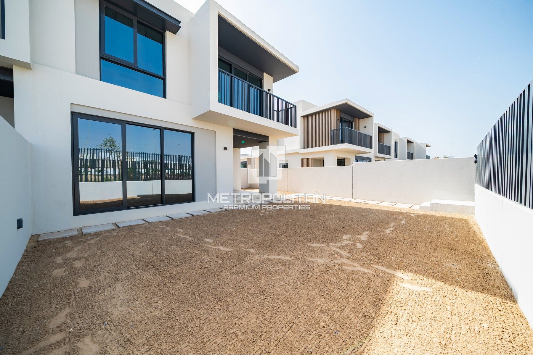 4-Schlafzimmer-Stadthaus zum Verkauf in Jebel Ali Village Townhouses, Jebel Ali