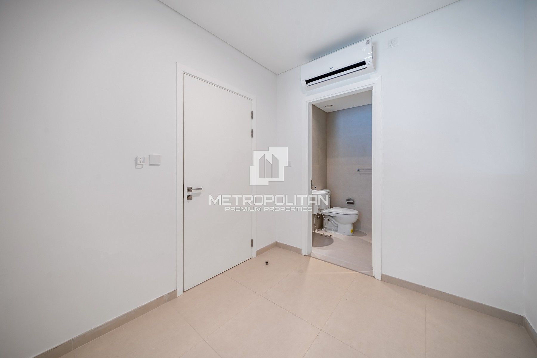 4-комнатный таунхаус на продажу в Jebel Ali — MPS-42554