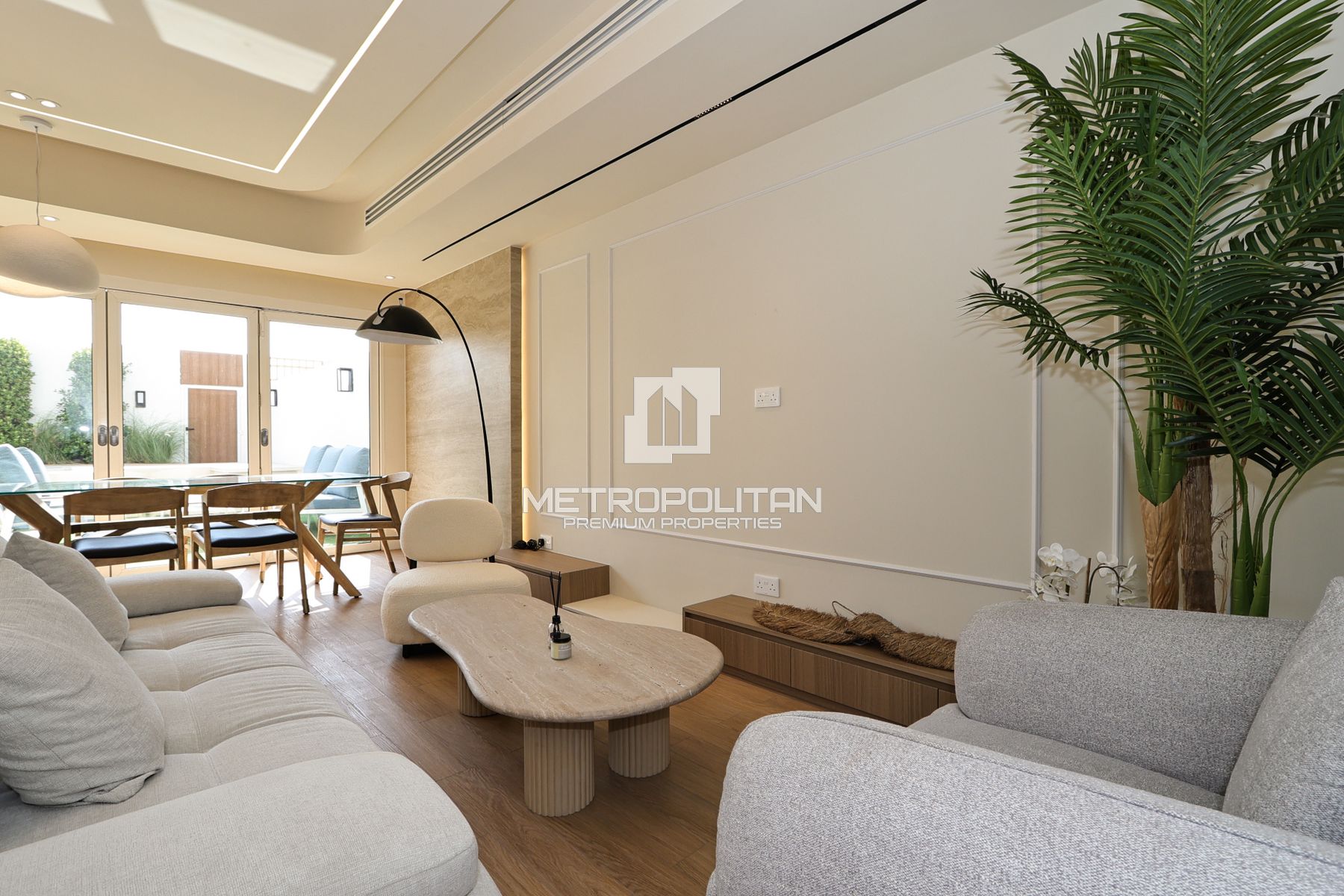 Fully Renovated | Great Community |Spacious Layout photo-0