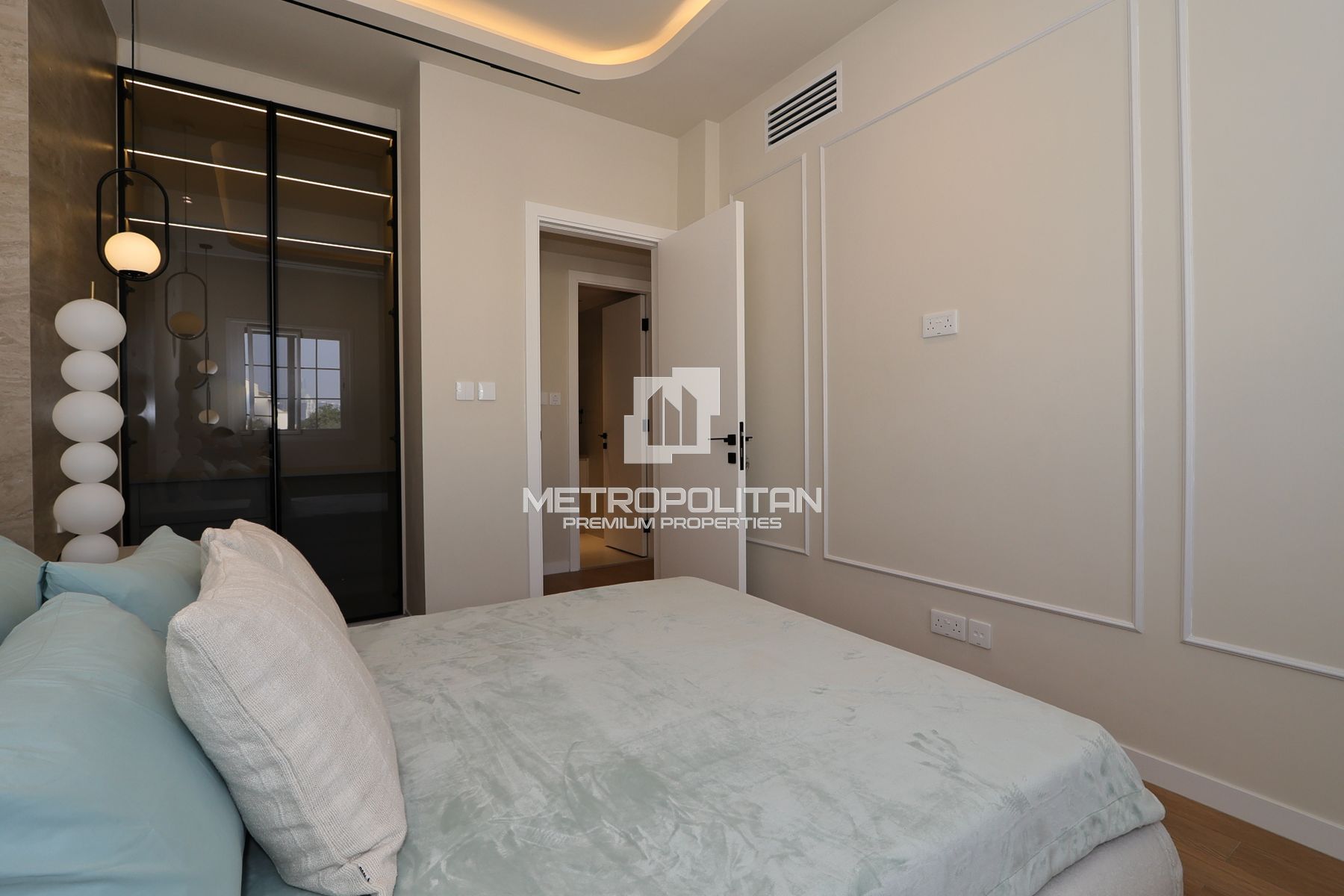 Fully Renovated | Great Community |Spacious Layout photo-7