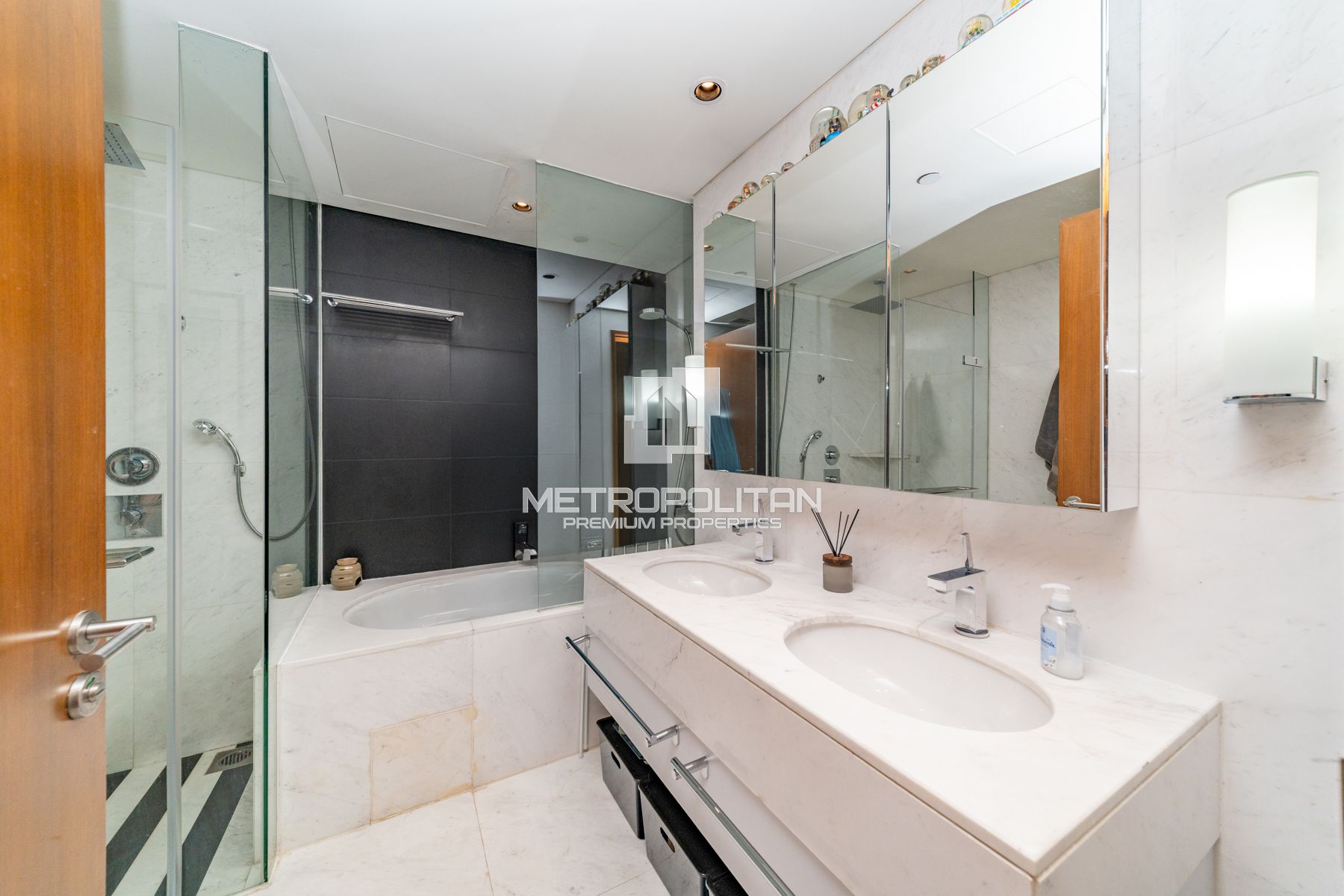 3-комнатная квартира на продажу в Downtown Dubai – MPS-42838 photo-21