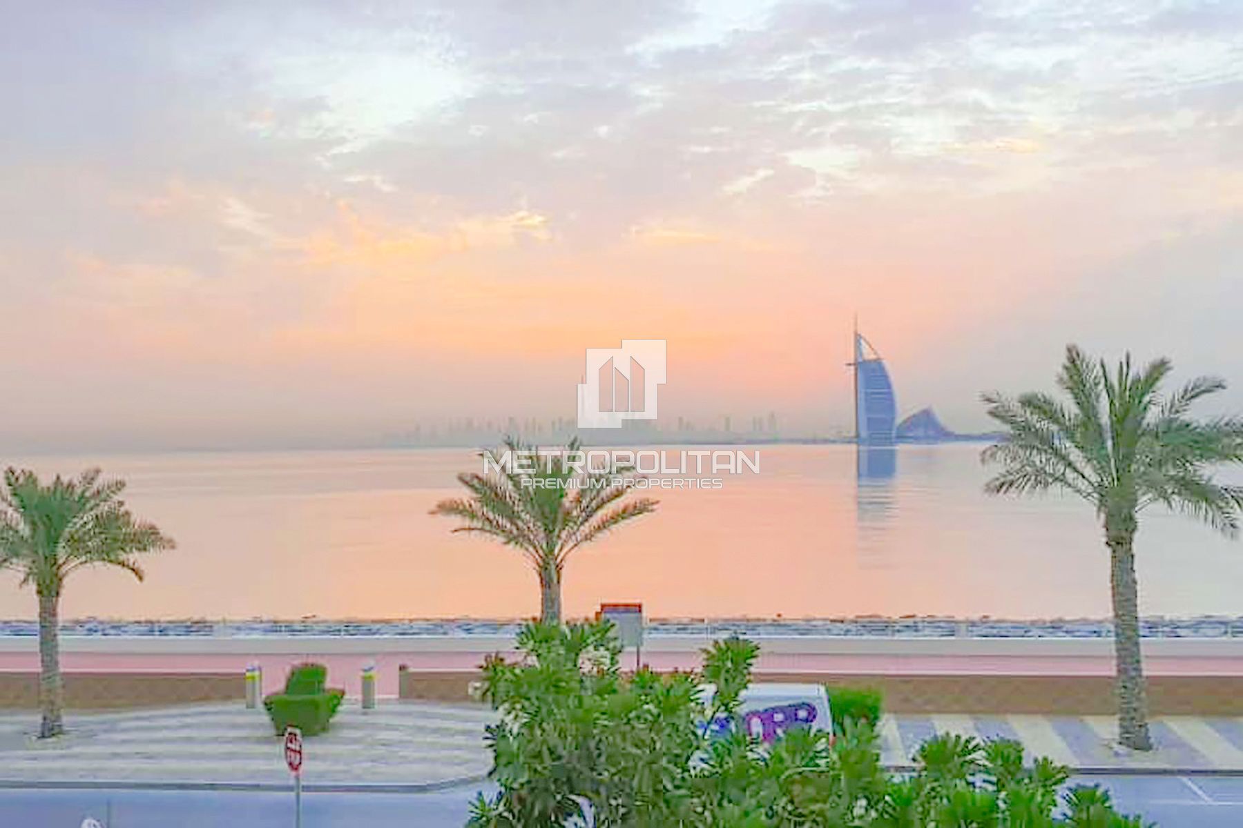 Image - Royal Amwaj Residences North, Palm Jumeirah, Dubai | Project - شقة