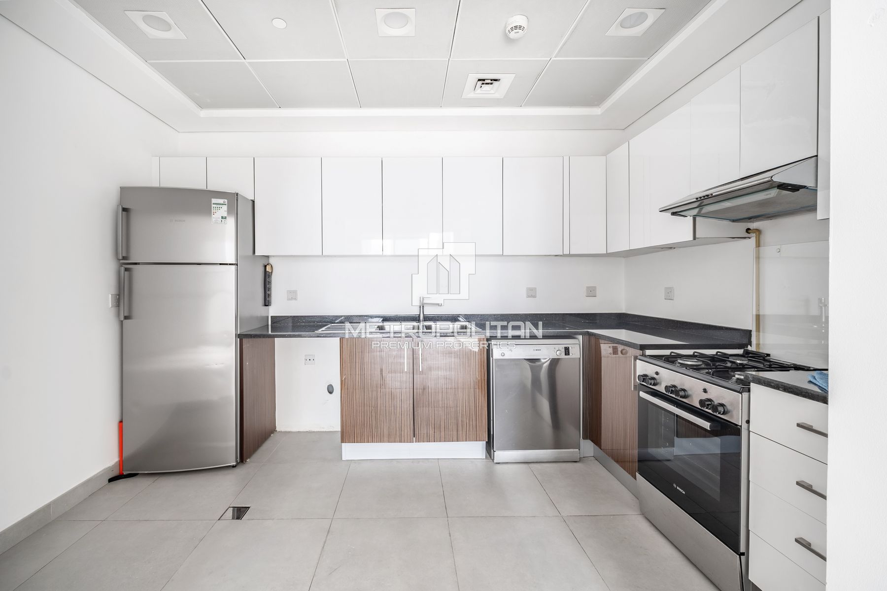 Image - Marina Arcade Tower, Dubai Marina, Dubai | Project - شقة