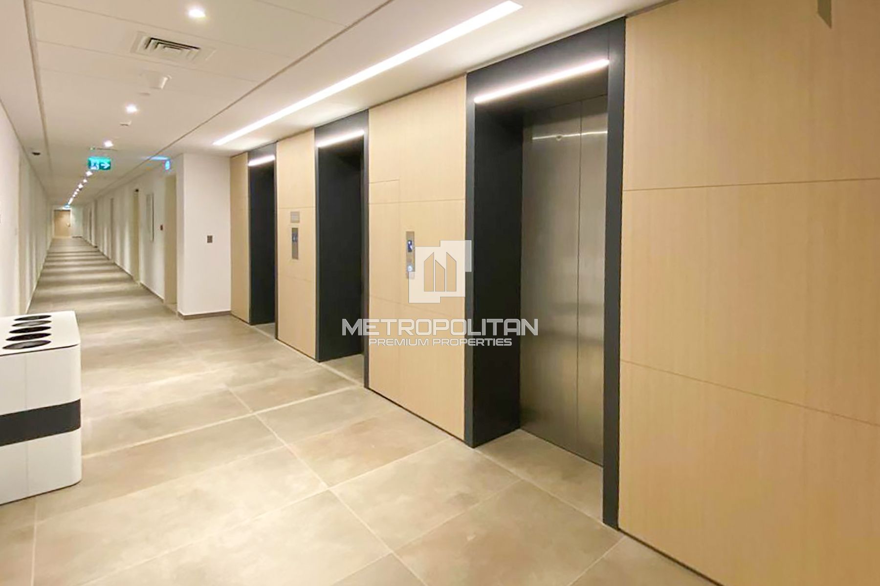 Ready now | Premium Ellington Unit | Pool View photo-11