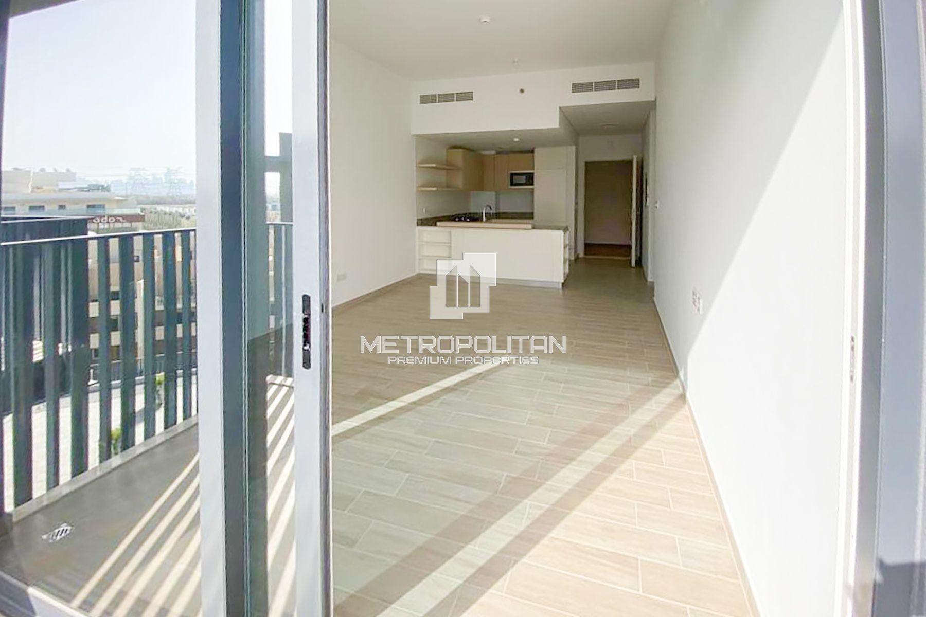 Ready now | Premium Ellington Unit | Pool View photo-5