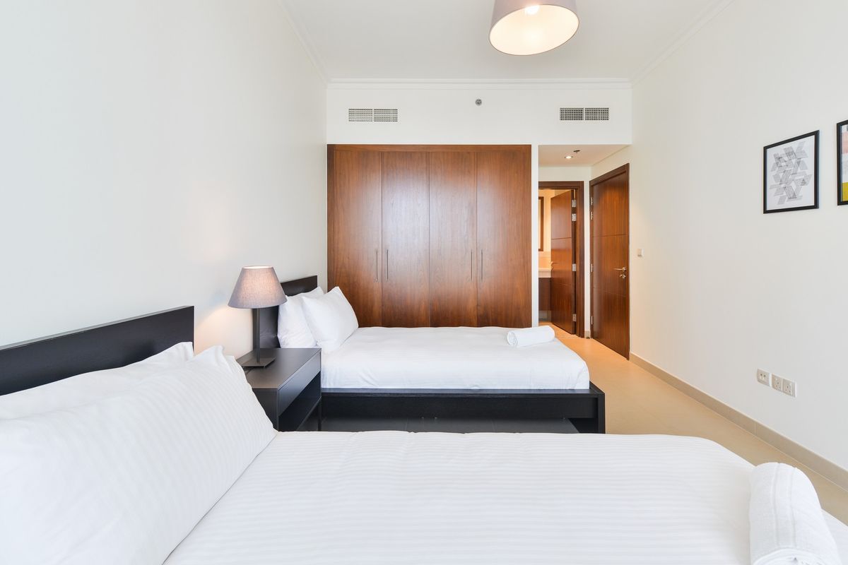 High Floor | Skyline Panoramas | Best Deal