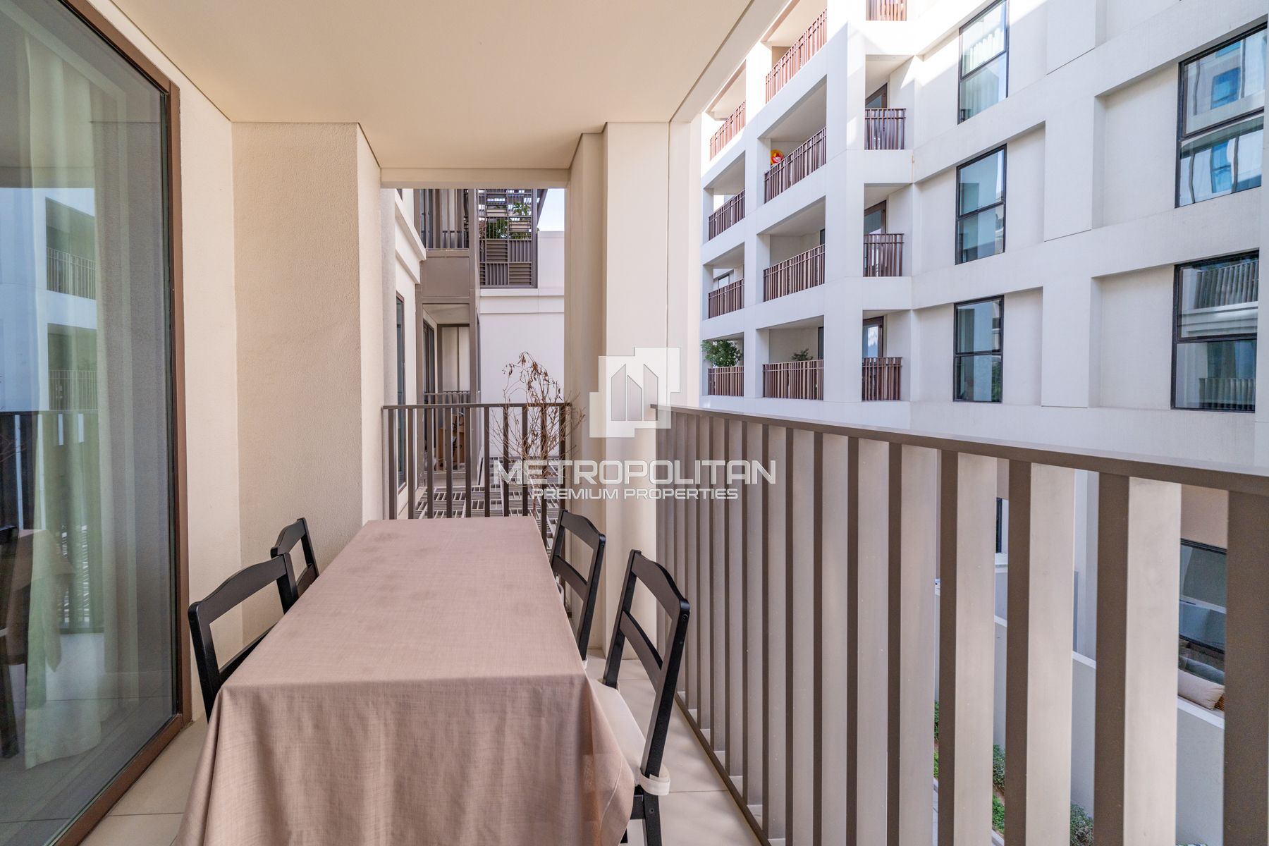 Image - Sunset at Creek Beach, Dubai Creek Harbour (The Lagoons), Dubai | Project - Appartement