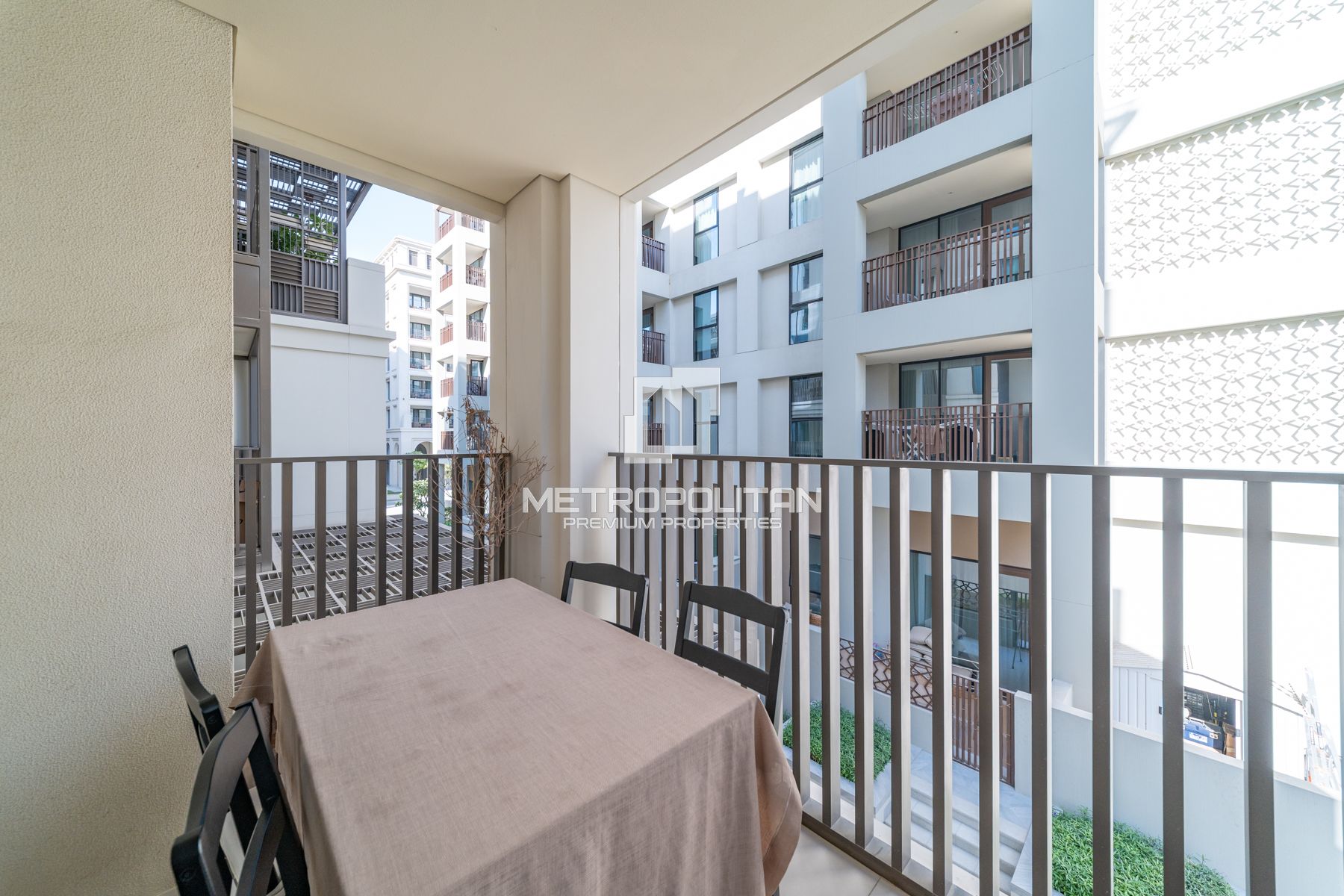 Image - Sunset at Creek Beach, Dubai Creek Harbour (The Lagoons), Dubai | Project - Appartement