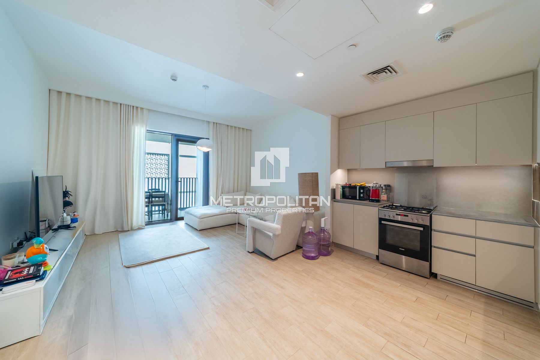 Image - Sunset at Creek Beach, Dubai Creek Harbour (The Lagoons), Dubai | Project - Appartement