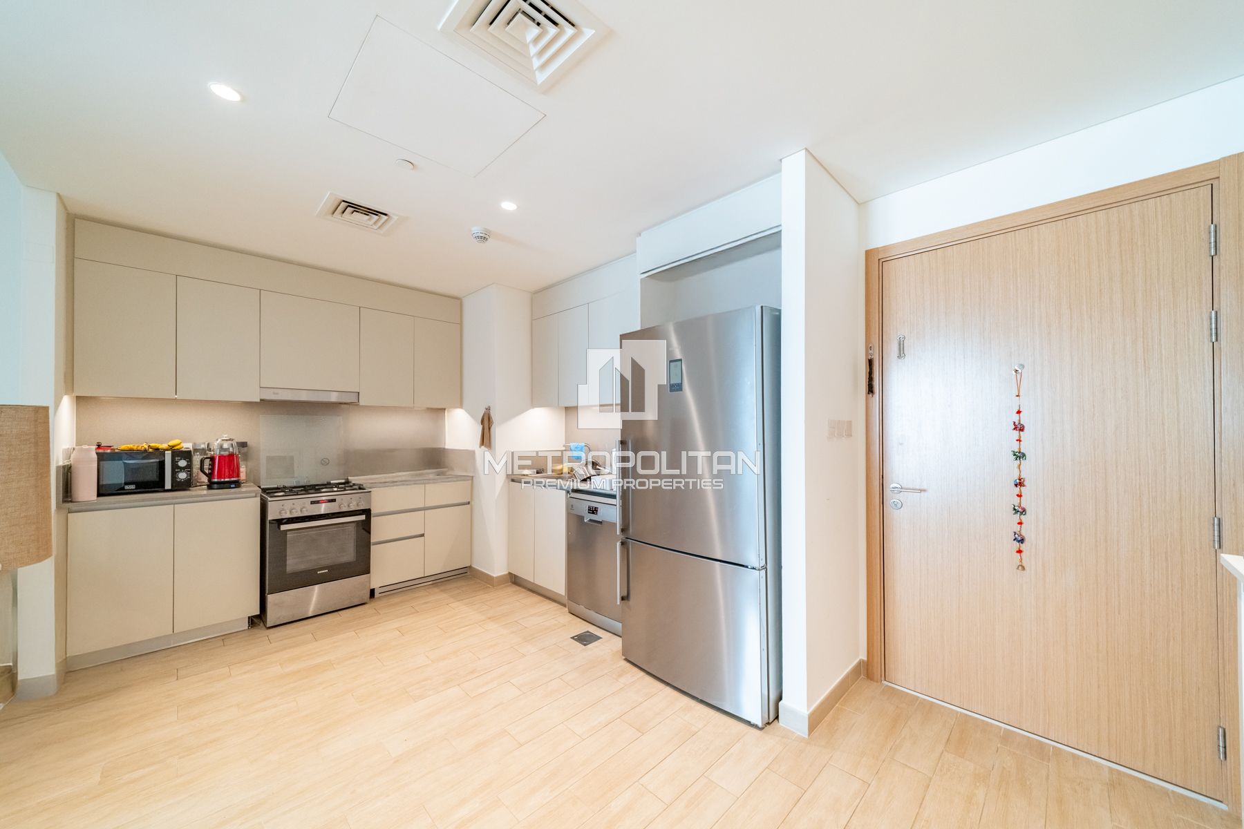 Image - Sunset at Creek Beach, Dubai Creek Harbour (The Lagoons), Dubai | Project - Appartement