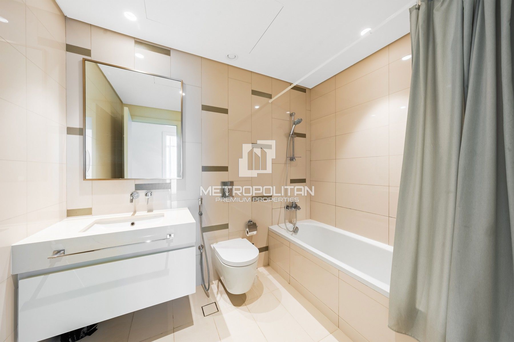 Image - Beach Vista, Dubai Harbour, Dubai | Project - Apartment