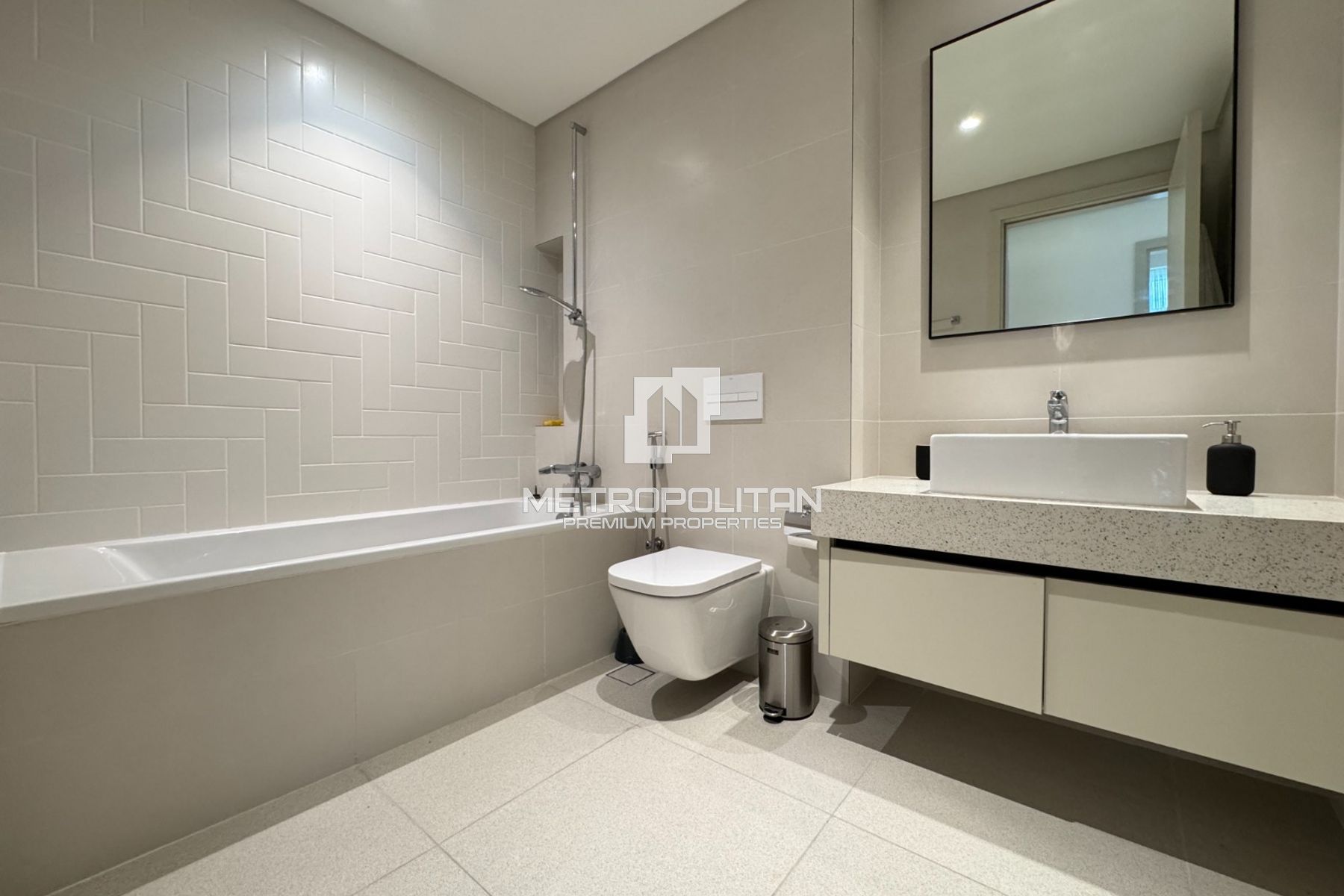 Image - Marina Vista Tower 2, Dubai Harbour, Dubai | Project - Apartment