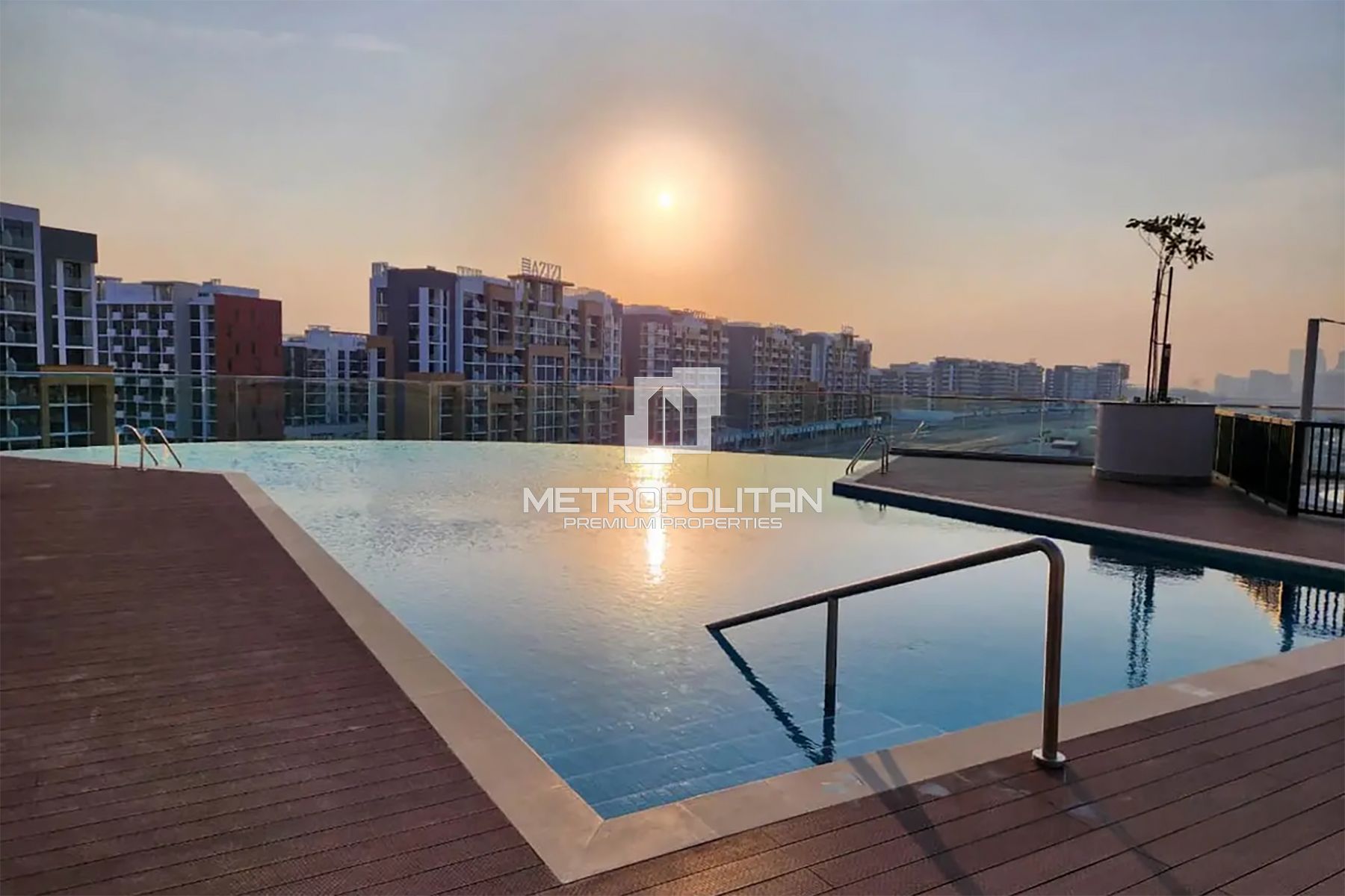 Image - Waves Grande, Mohammed Bin Rashid City, Дубай | Project - Апартаменты