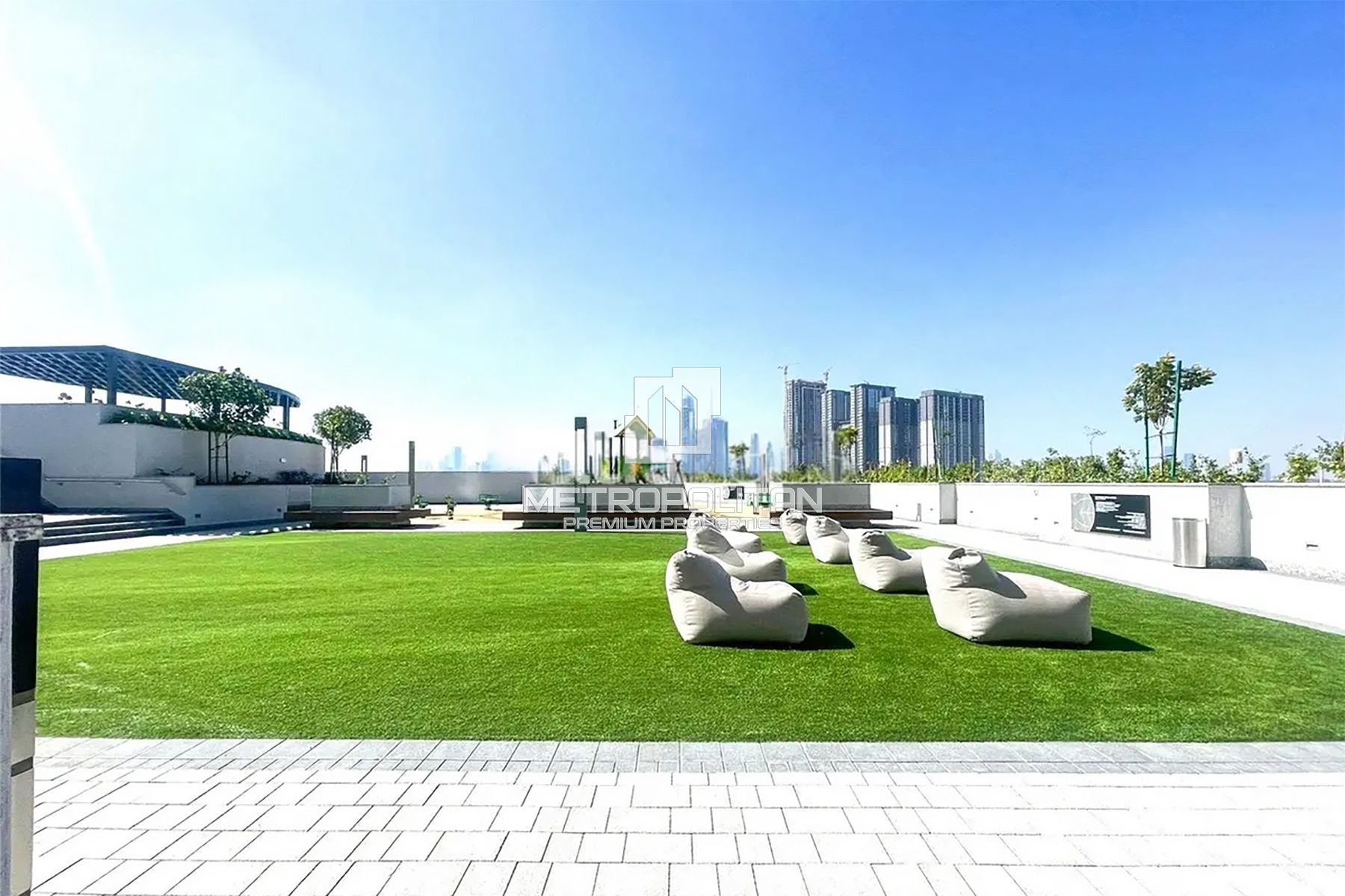 Image - Waves Grande, Mohammed Bin Rashid City, Дубай | Project - Апартаменты