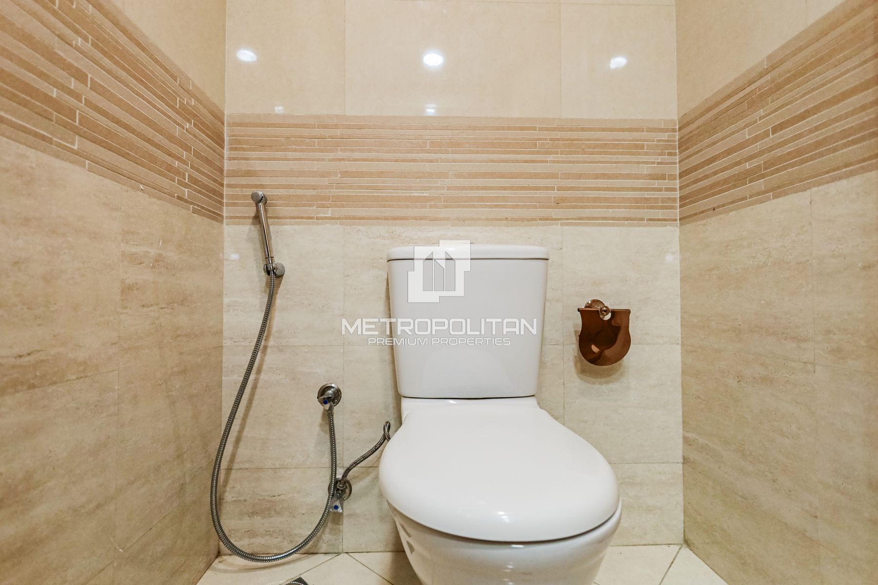 Fully Upgraded Duplex | Premium Amenities| Maids photo-3