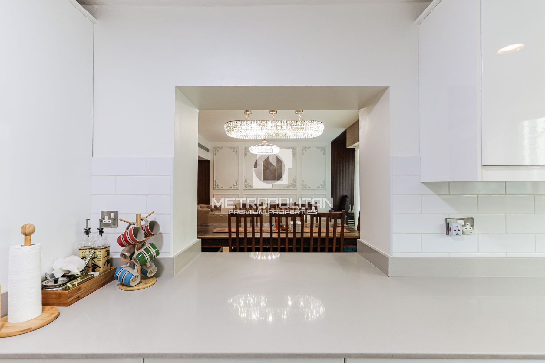 Fully Upgraded Duplex | Premium Amenities| Maids photo-16