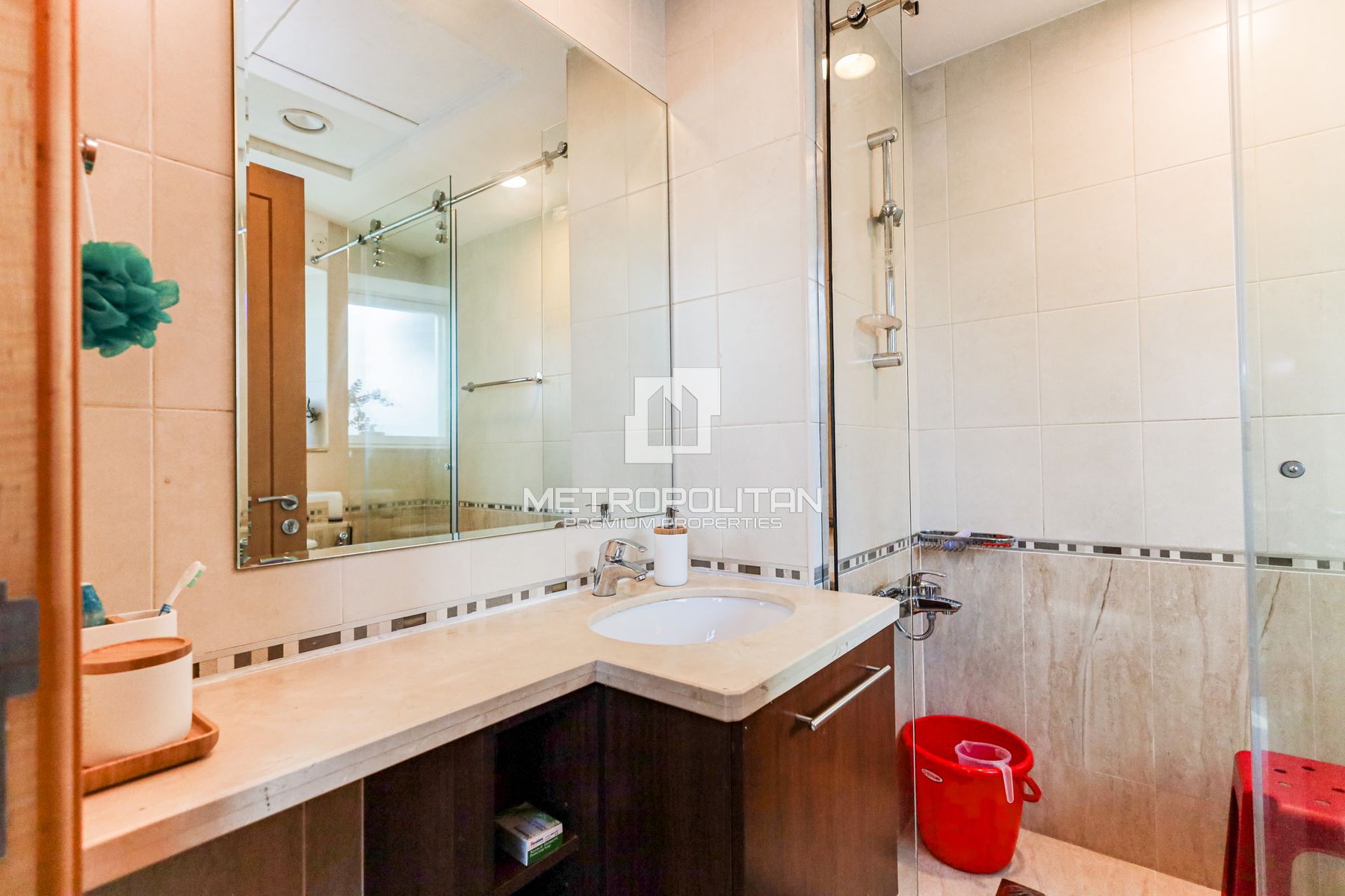 Fully Upgraded Duplex | Premium Amenities| Maids photo-27