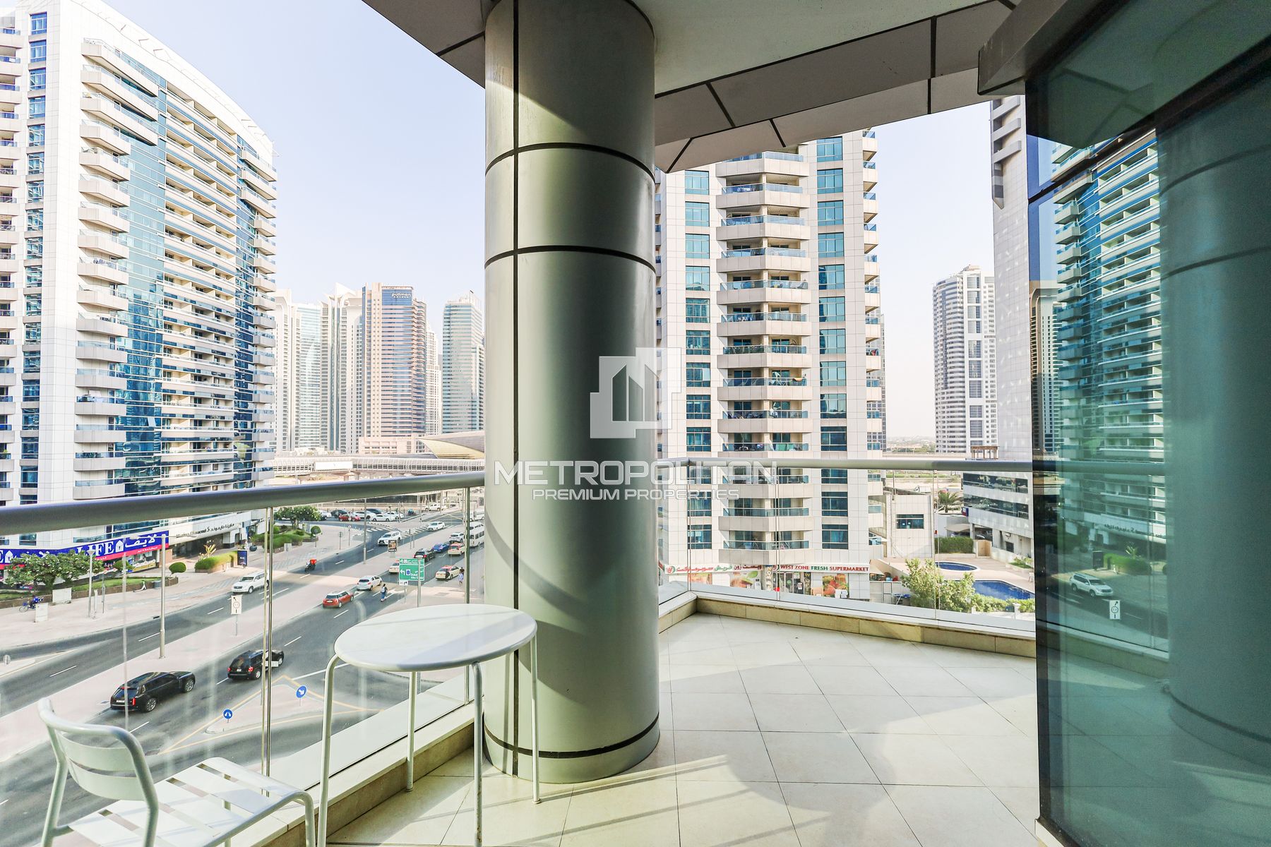 Fully Upgraded Duplex | Premium Amenities| Maids photo-28