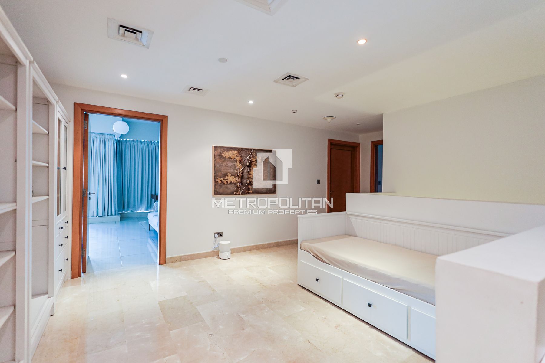 Fully Upgraded Duplex | Premium Amenities| Maids photo-39