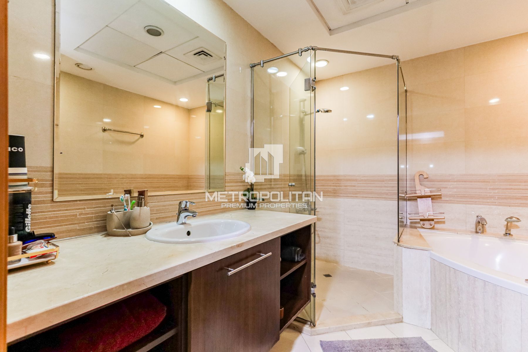 Fully Upgraded Duplex | Premium Amenities| Maids photo-52