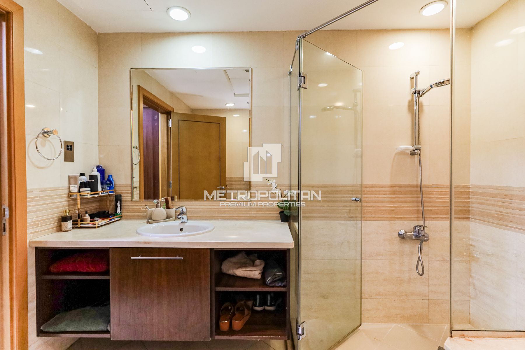 Fully Upgraded Duplex | Premium Amenities| Maids photo-54