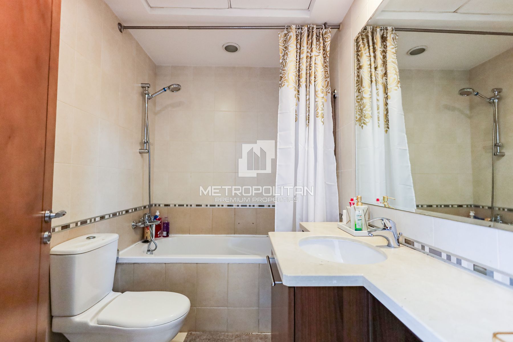 Fully Upgraded Duplex | Premium Amenities| Maids photo-64