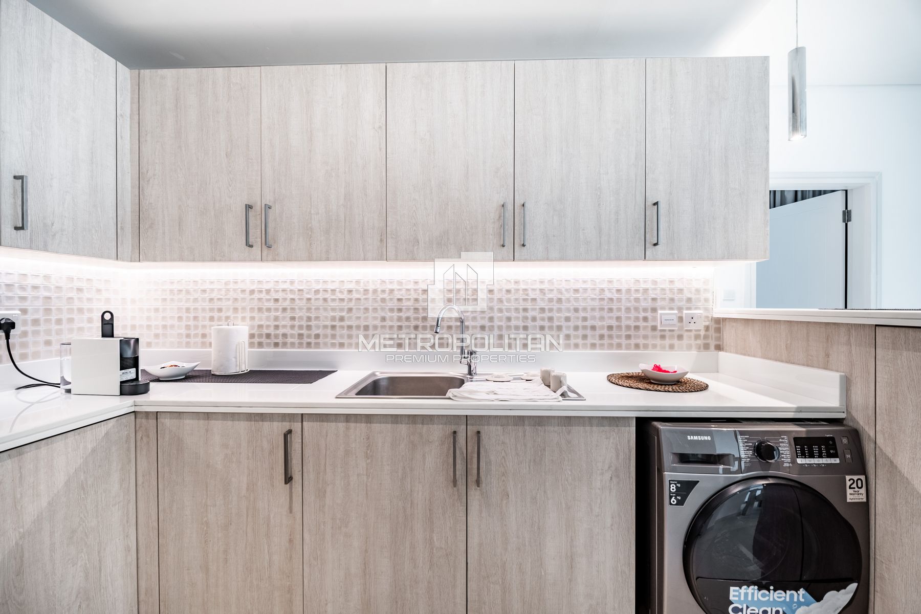 Image - Seven Palm, Palm Jumeirah, Dubai | Project - Wohnung