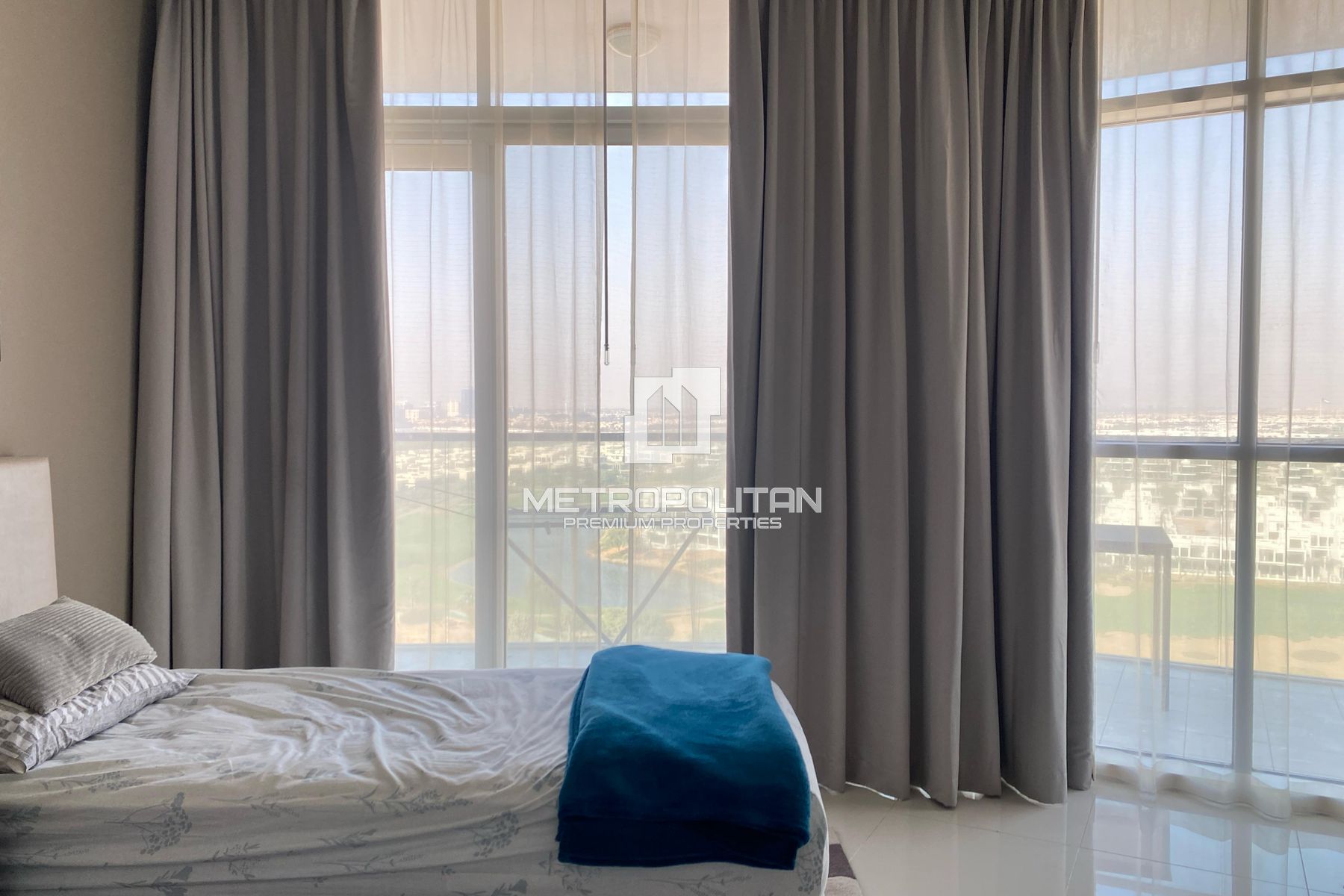 Mid Floor | Stunning Golf View | Spacious Rooms photo-1