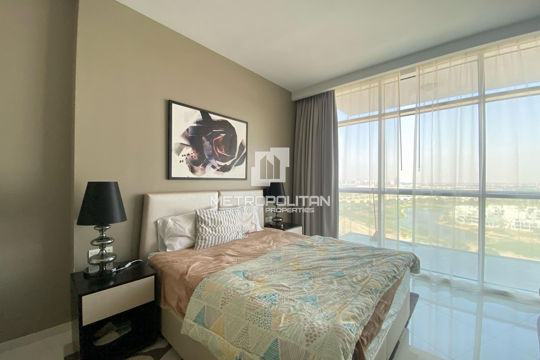 Mid Floor | Stunning Golf View | Spacious Rooms photo-14