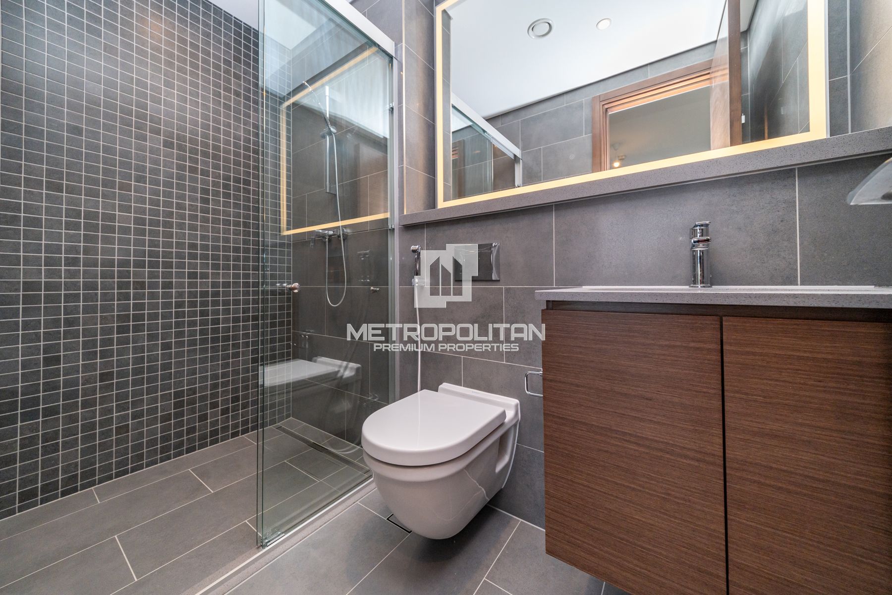 Brand New | Full Amenities | Spacious Layout photo-3