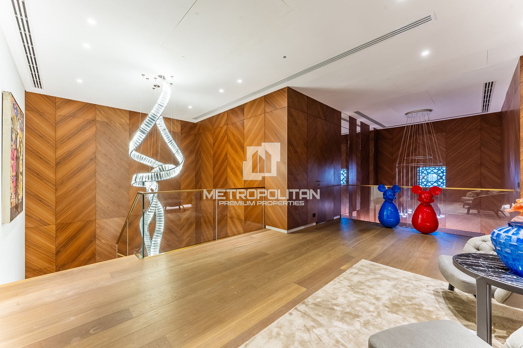 Fully Upgraded | Seafront Villa | Serviced Luxury