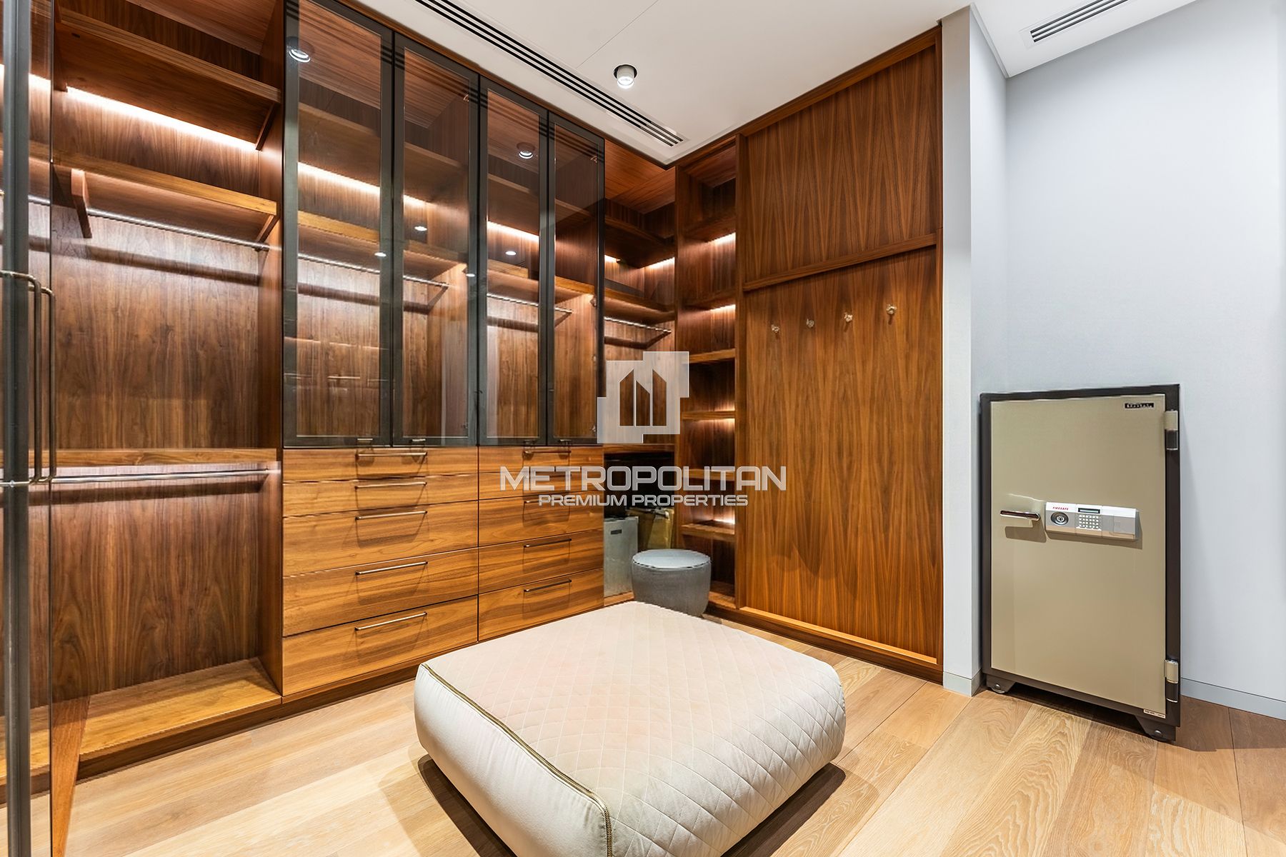 Fully Upgraded | Seafront Villa | Serviced Luxury