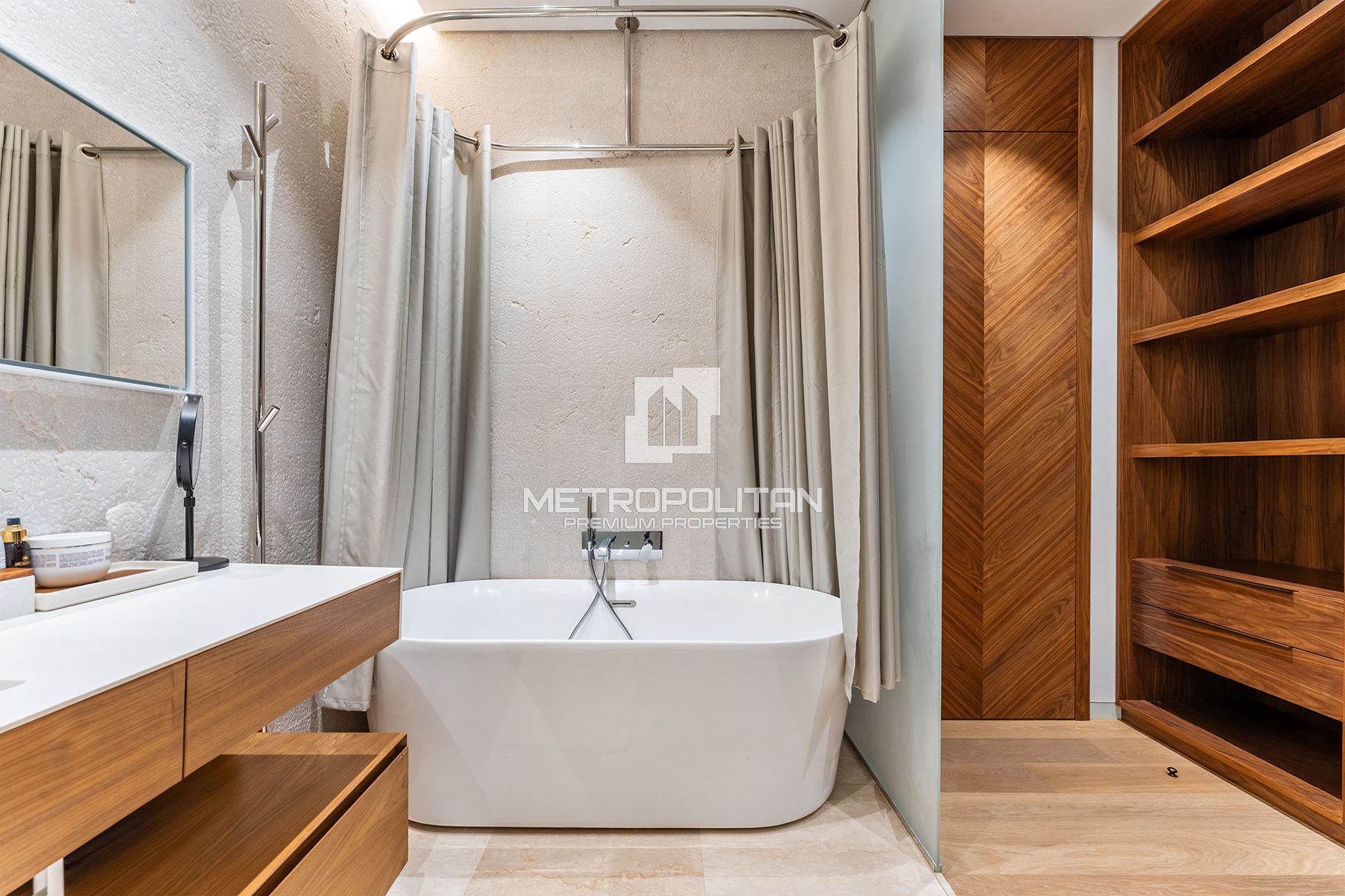 Fully Upgraded | Seafront Villa | Serviced Luxury