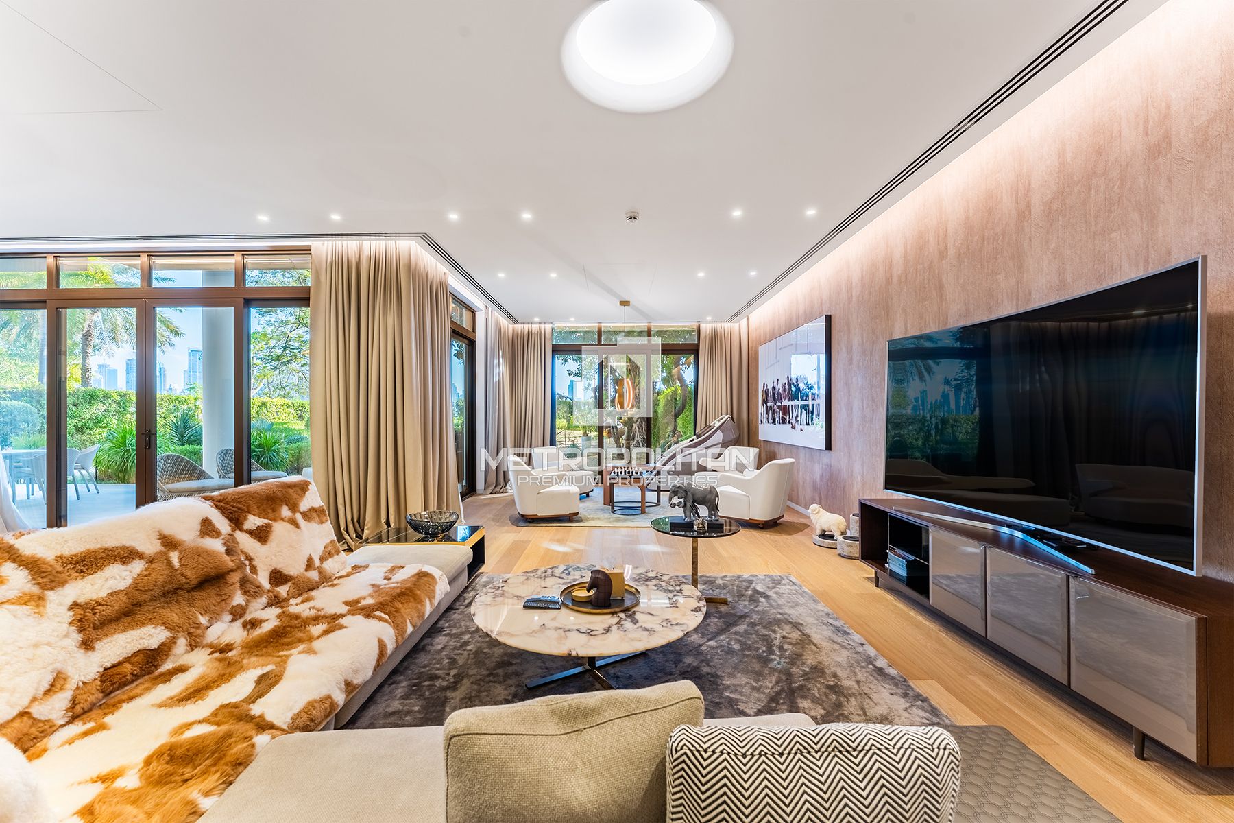 Fully Upgraded | Seafront Villa | Serviced Luxury