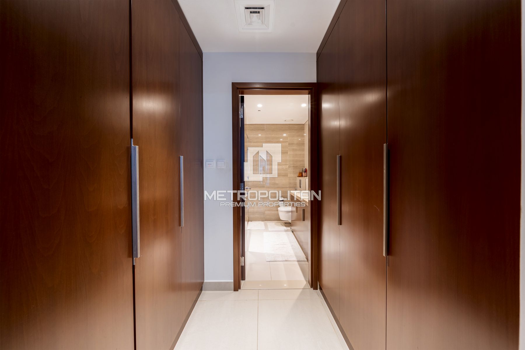 Pool and Park View |Spacious |Rented | Negotiable