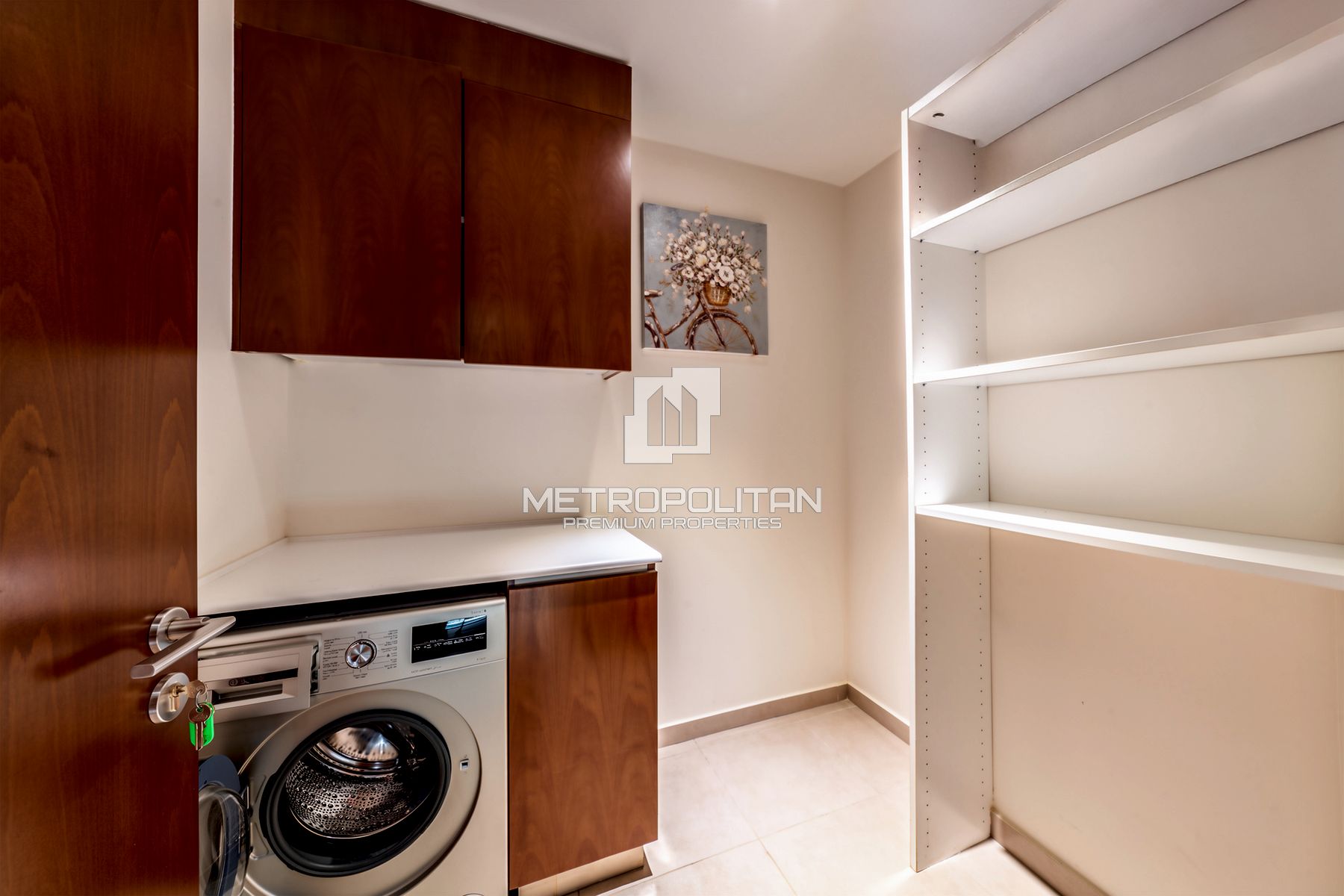 Pool and Park View |Spacious |Rented | Negotiable