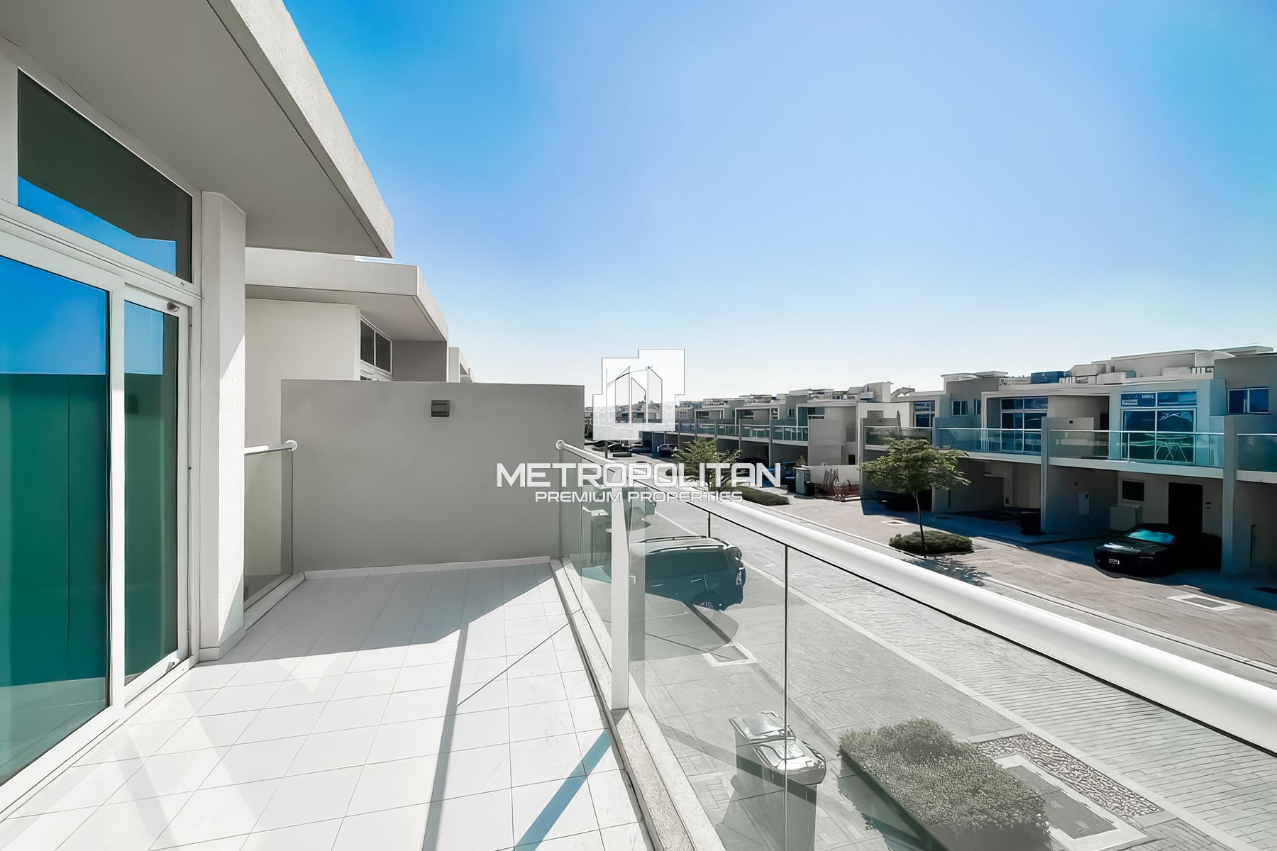 RRM | Unfurnished | Open Kitchen | Mint Condition photo-0