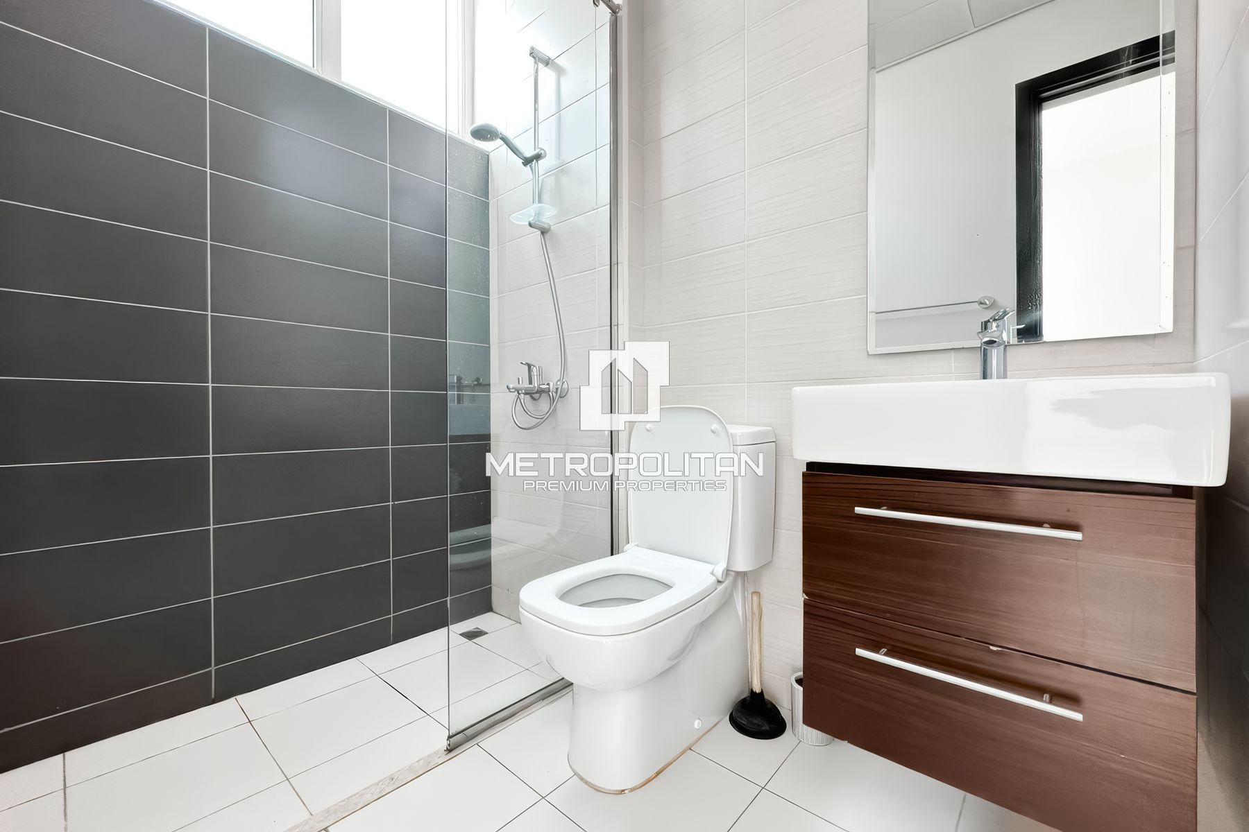 RRM | Unfurnished | Open Kitchen | Mint Condition photo-12