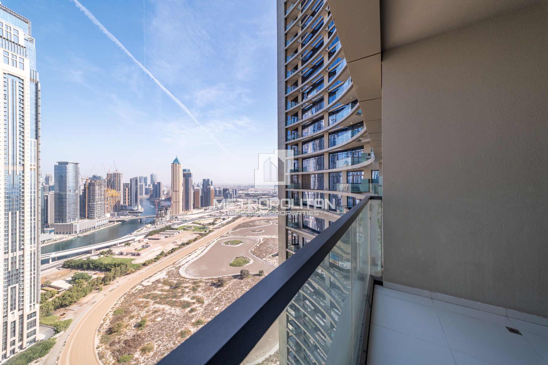 Exclusive Resale | Fully Furnished | High Floor photo-3