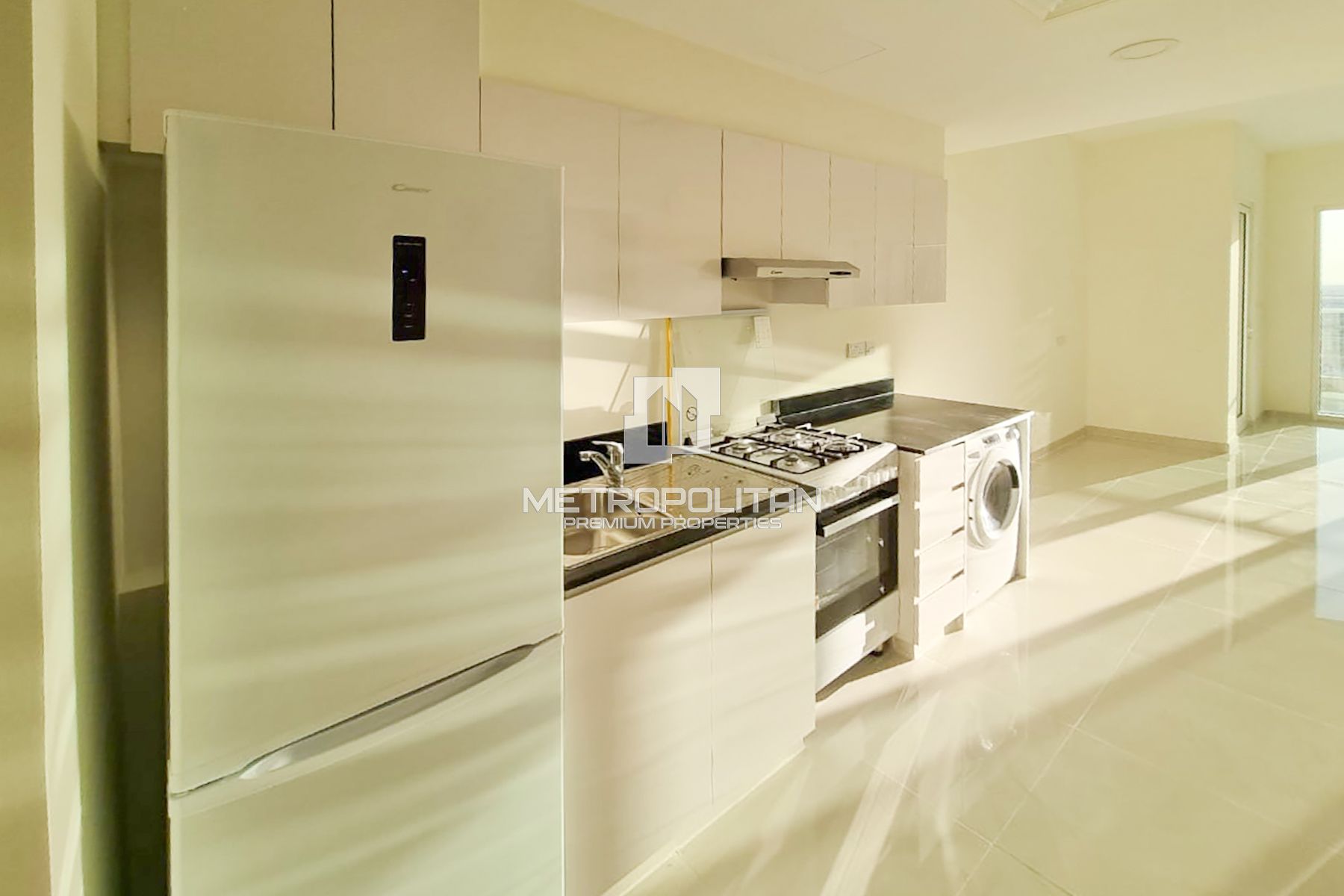 LARGEST LAYOUT I HIGH FLOOR I RENTED photo-6