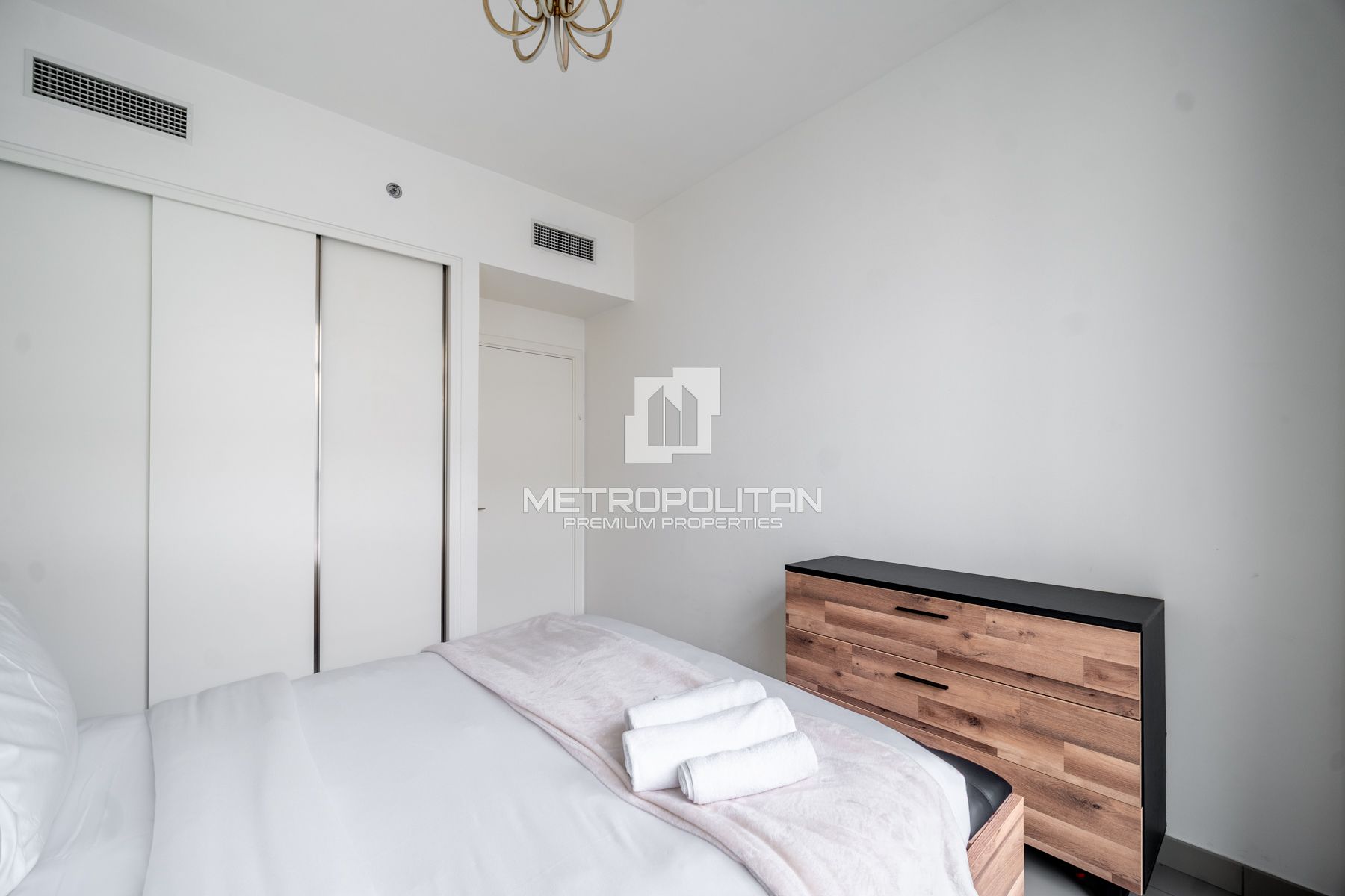 Image - Beach Vista, Dubai Harbour, Dubai | Project - Apartment