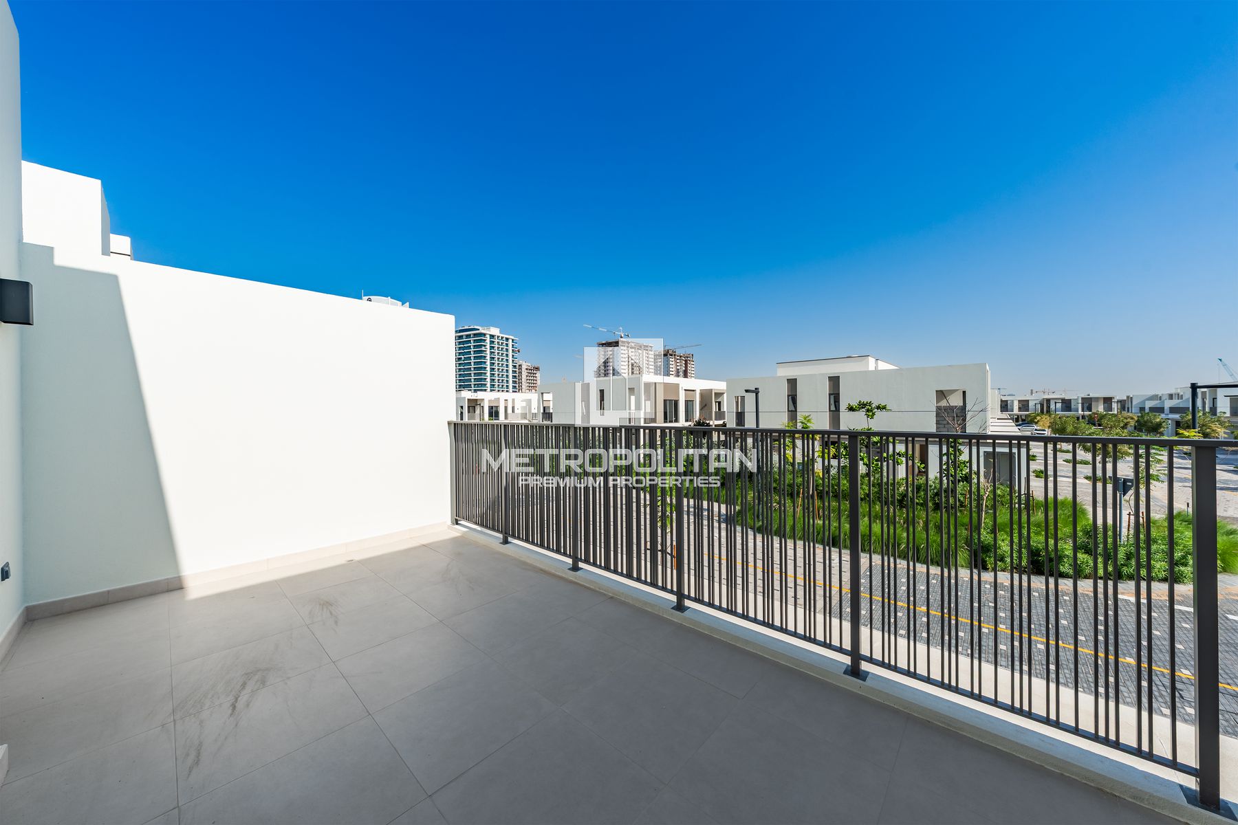 Upgraded | Pool And Park view | Single Row photo-5